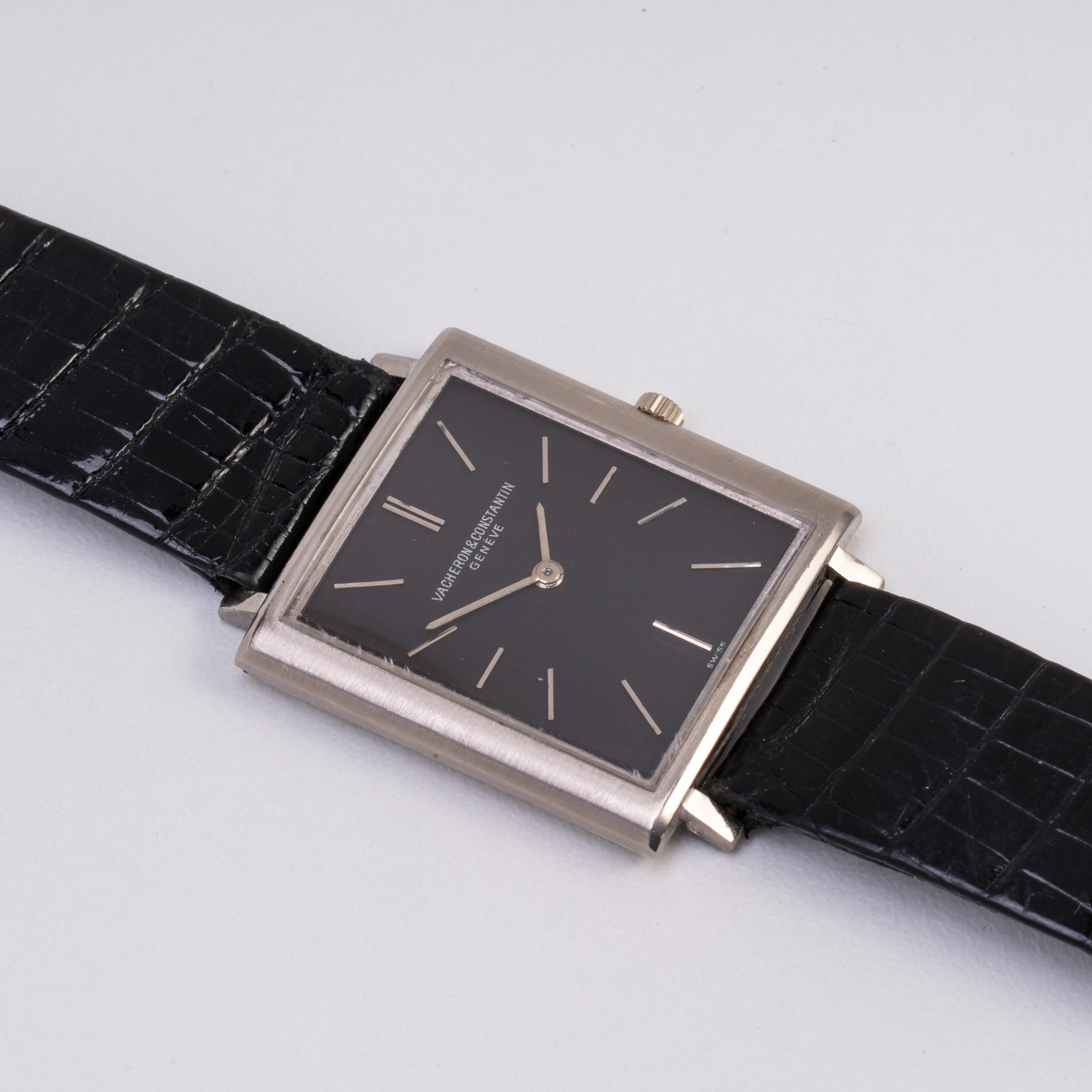 Vacheron Constantin - Orologio solo tempo a carica manuale in oro bianco 18 kt con quadrante nero