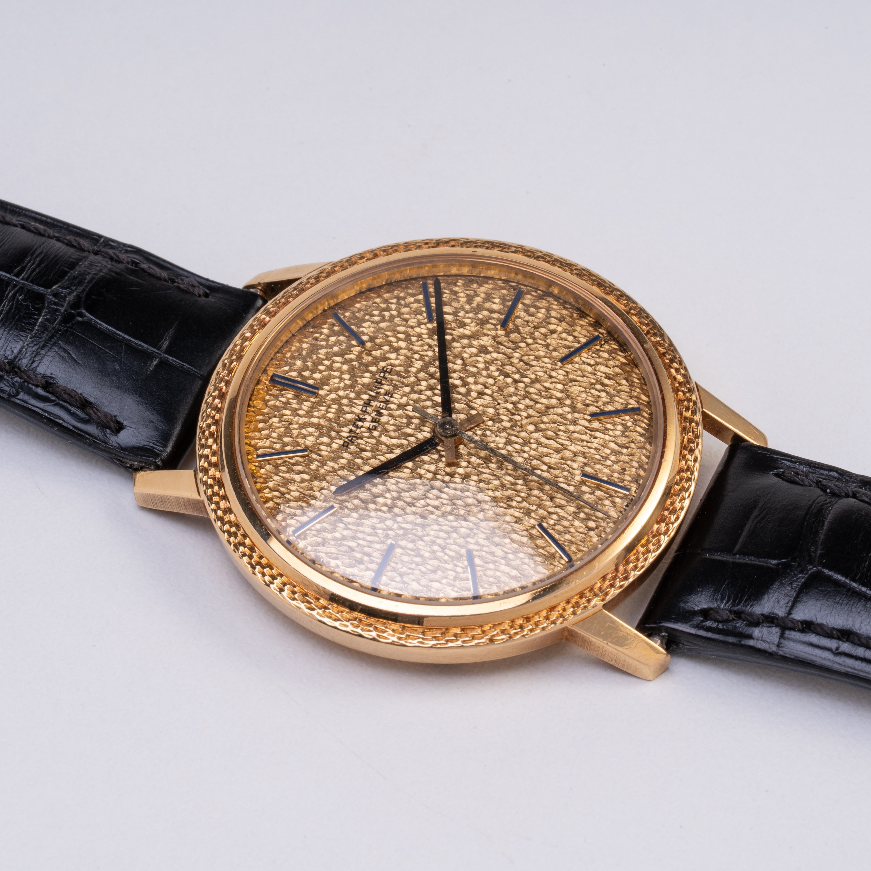 Patek Philippe - Calatrava 3569. Orologio solo tempo automatico in oro giallo 18 kt
