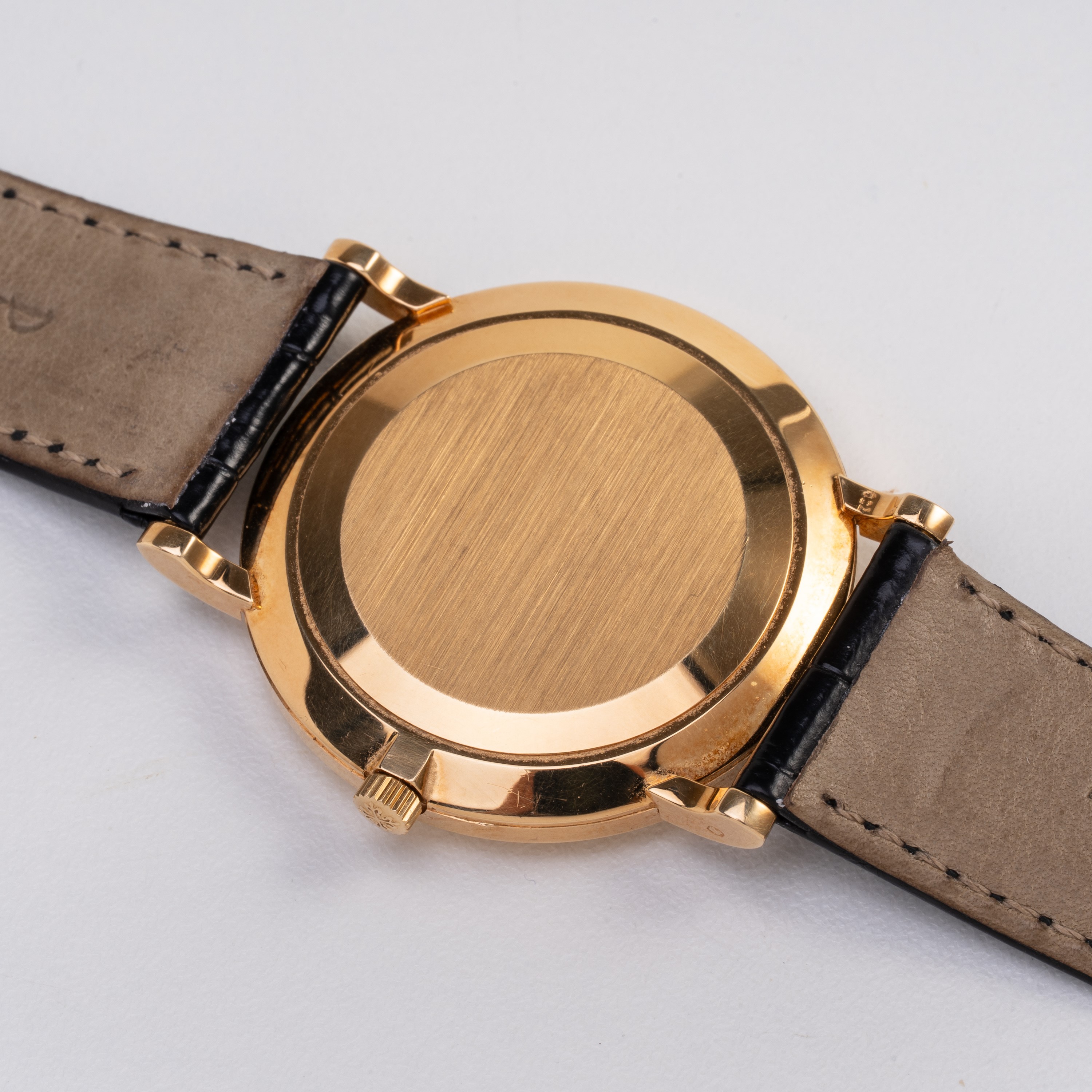 Patek Philippe - Calatrava 5022J-013, orologio solo tempo a carica automatica in oro giallo 18 kt