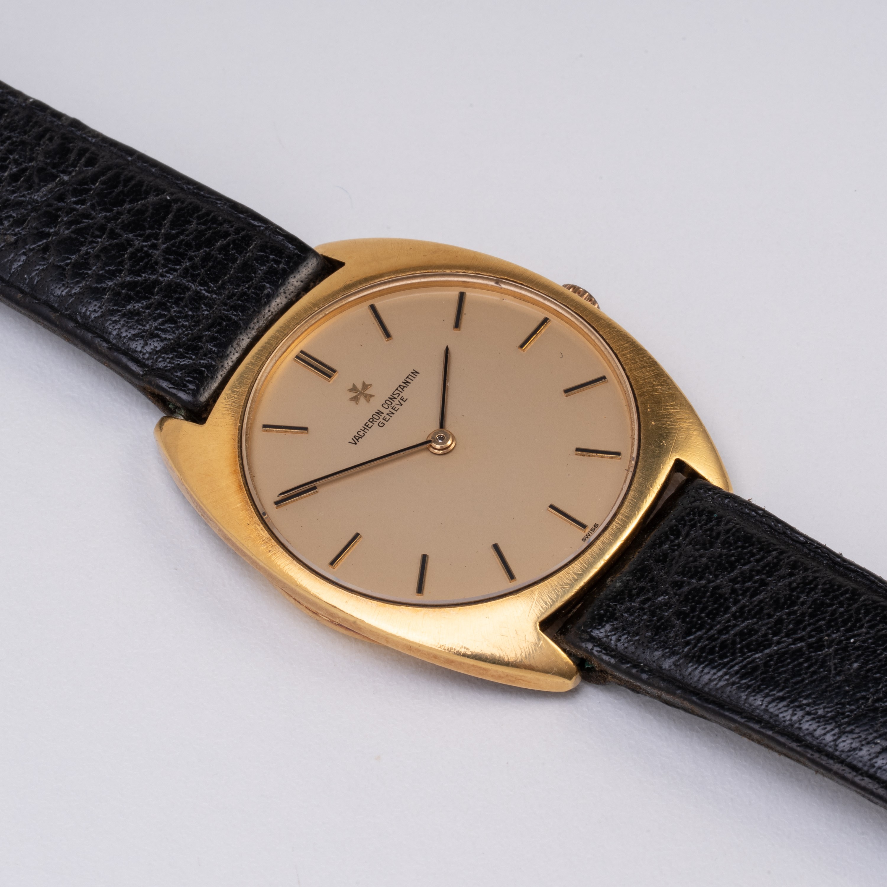 Vacheron Constantin - Orologio da polso solo tempo a carica manuale in oro giallo 18 kt con quadr...