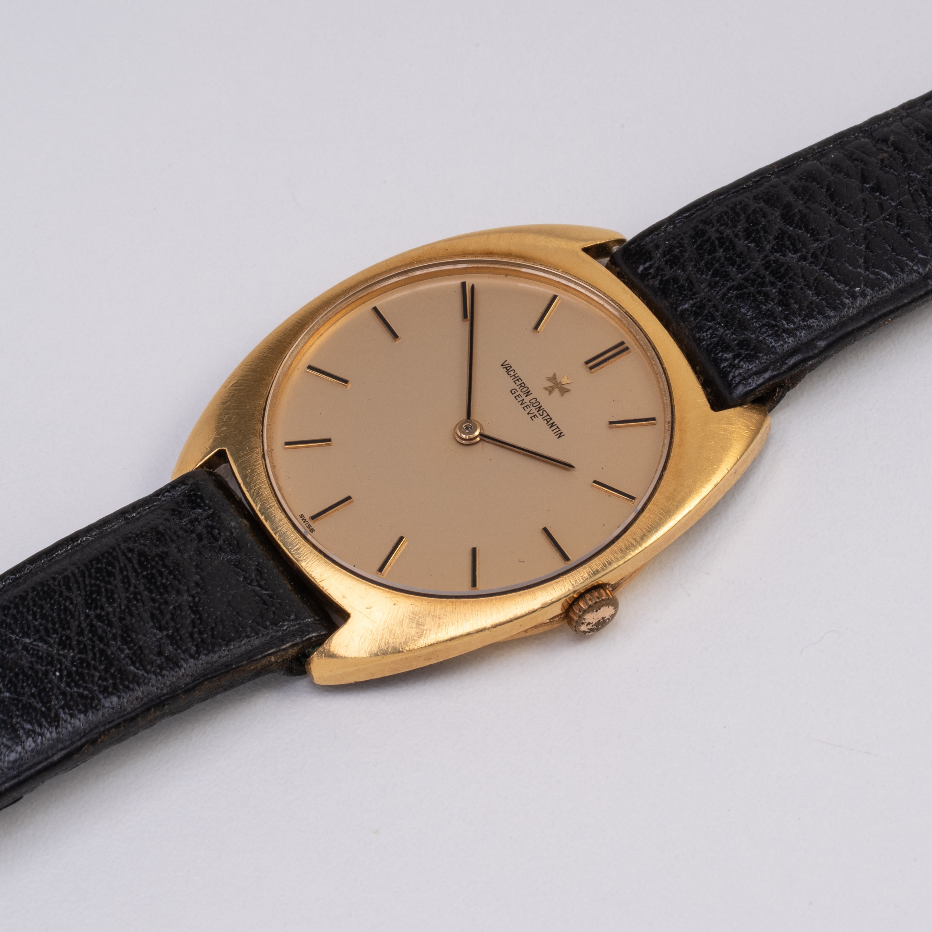 Vacheron Constantin - Orologio da polso solo tempo a carica manuale in oro giallo 18 kt con quadr...