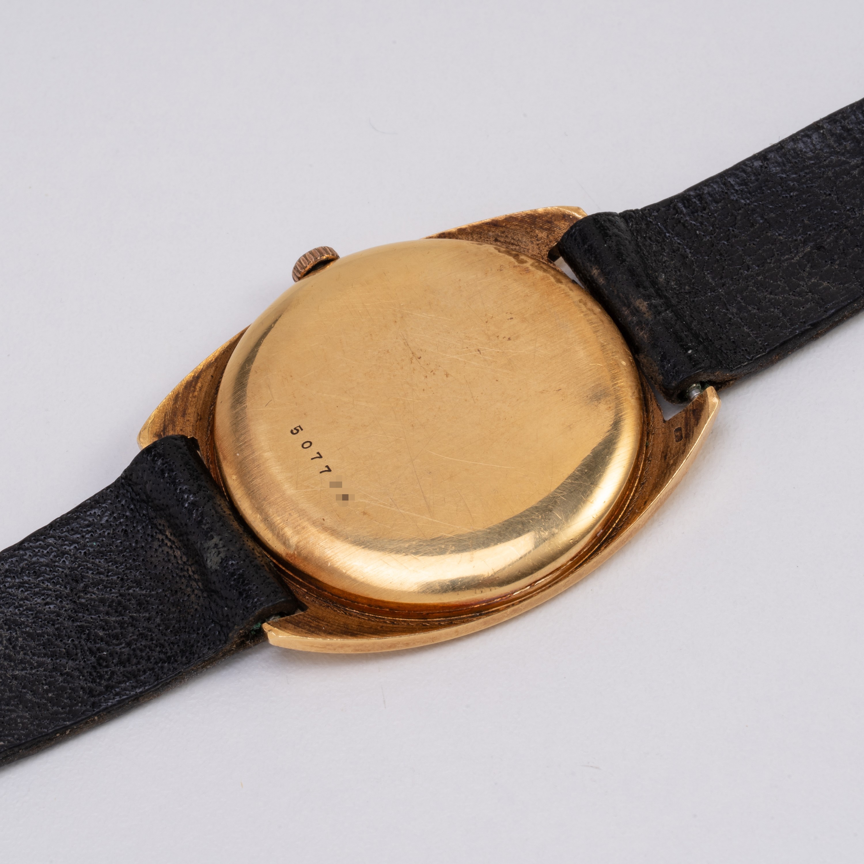 Vacheron Constantin - Orologio da polso solo tempo a carica manuale in oro giallo 18 kt con quadr...