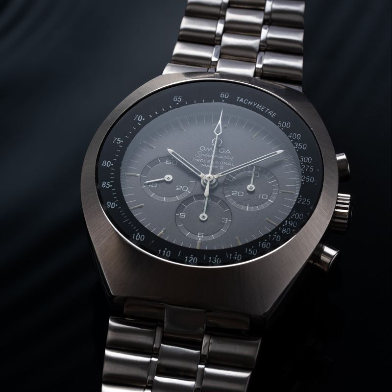Omega - Mark II, cronografo manuale in acciaio con quadrante tropicale (145.014)