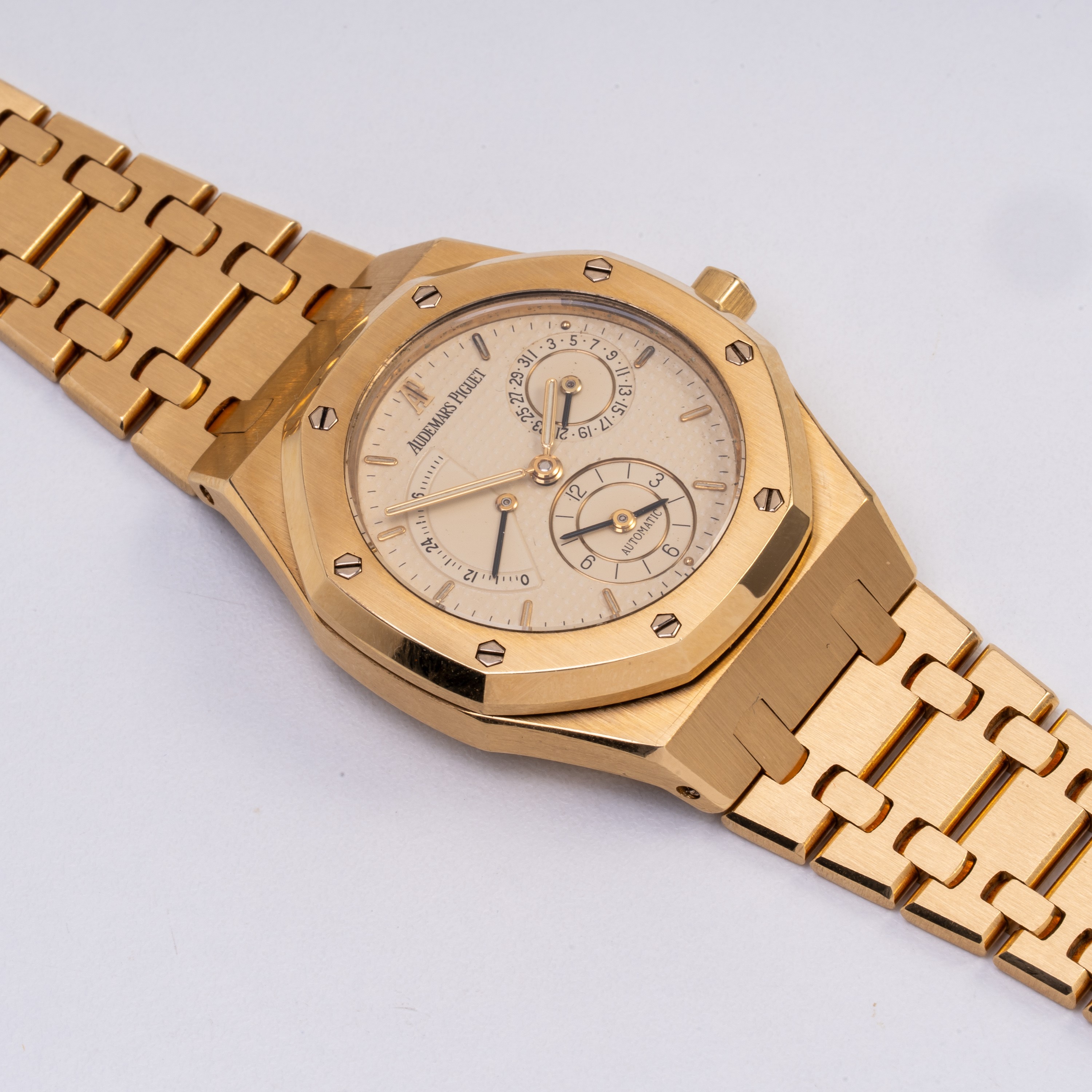 Audemars Piguet - Royal Oak Dual Time, oro giallo 18 kt, calibro 2229