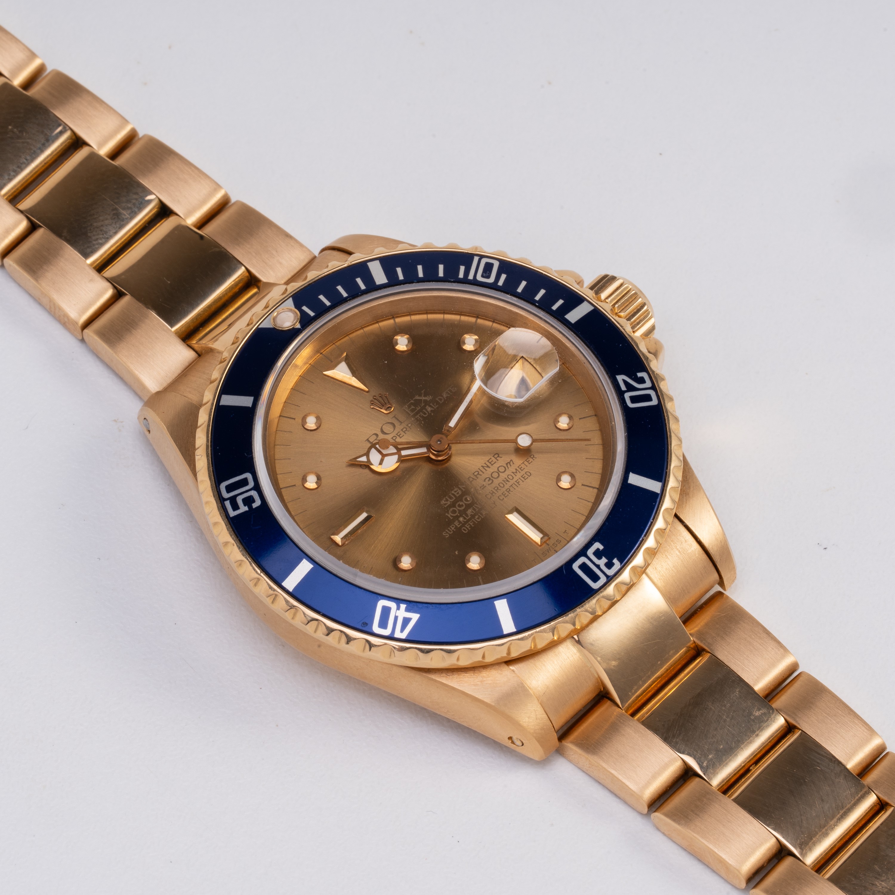 Rolex - Submariner (Ref. 16808), orologio automatico in oro giallo 18 kt con quadrante champagne ...