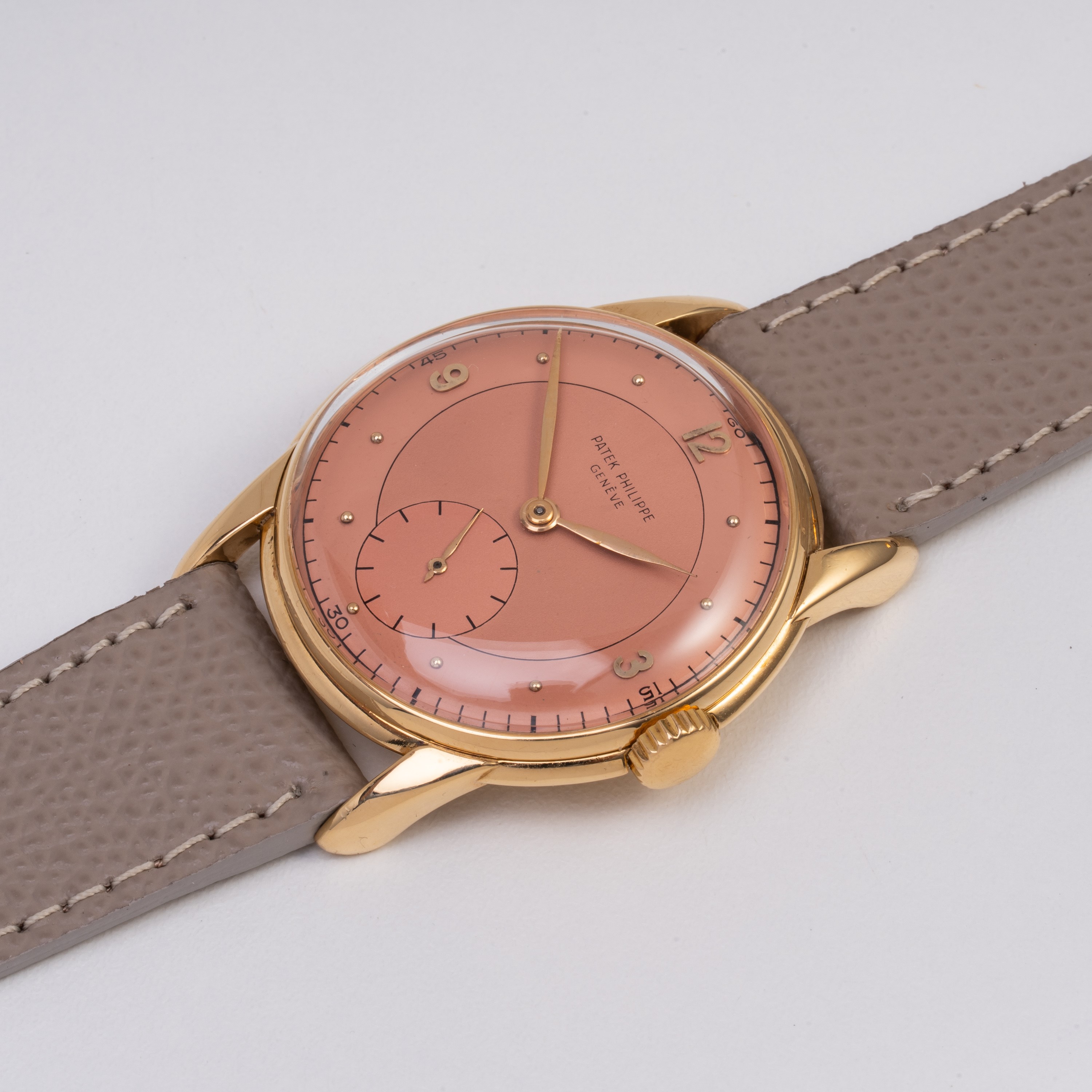 Patek Philippe - Calatrava, orologio solo tempo a carica manuale in oro giallo 18 kt con quadrant...