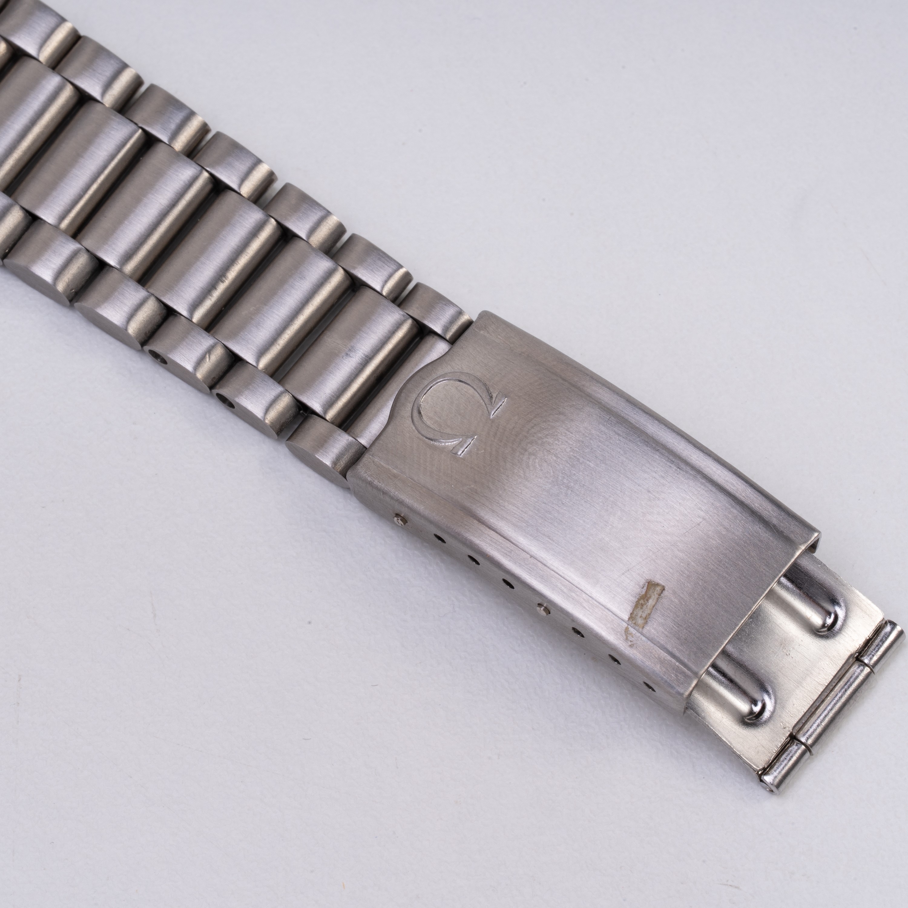 Omega - Orologio da polso Genève “solo tempo” a carica automatica in acciaio, quadrante grigio