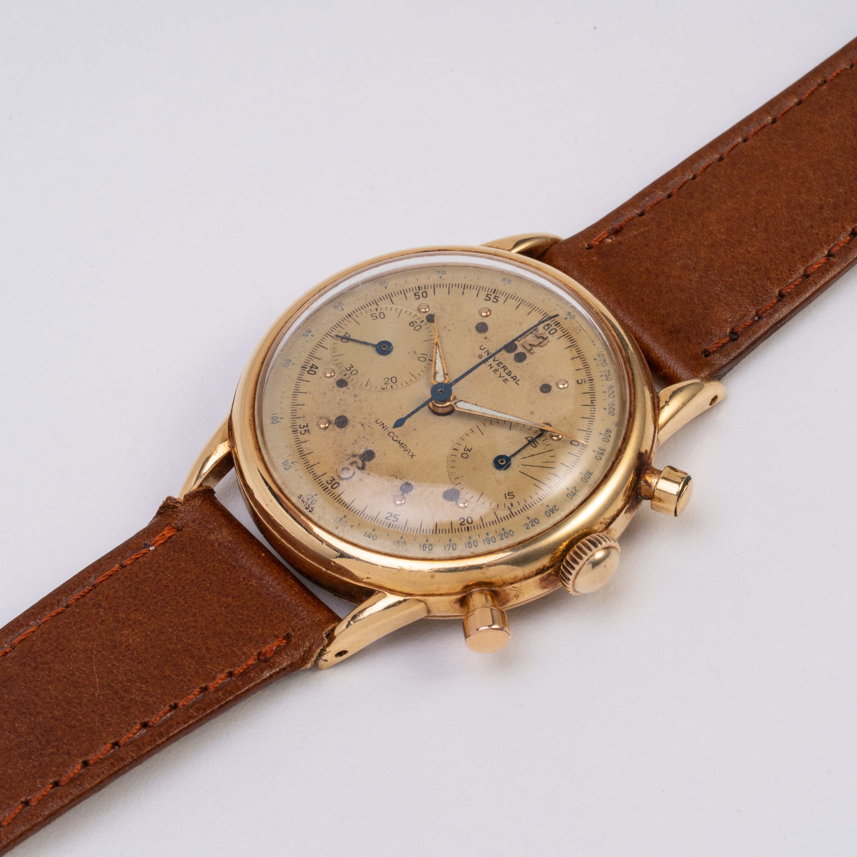 Universal Geneve - Cronografo a carica manuale in oro giallo 18 kt