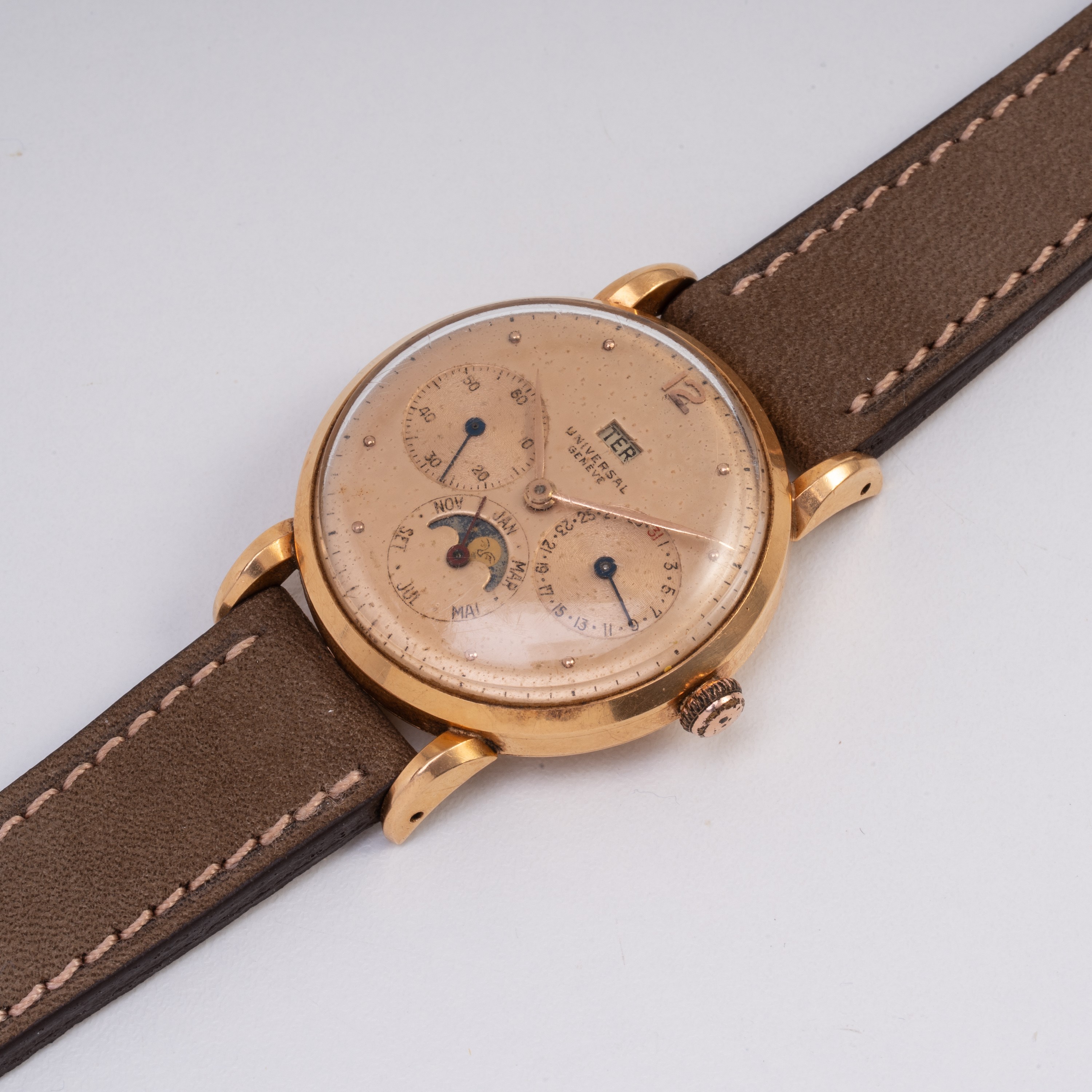 Universal Geneve - Triple Calendar, triplo calendario a carica manuale in oro rosa 18 kt con quad...