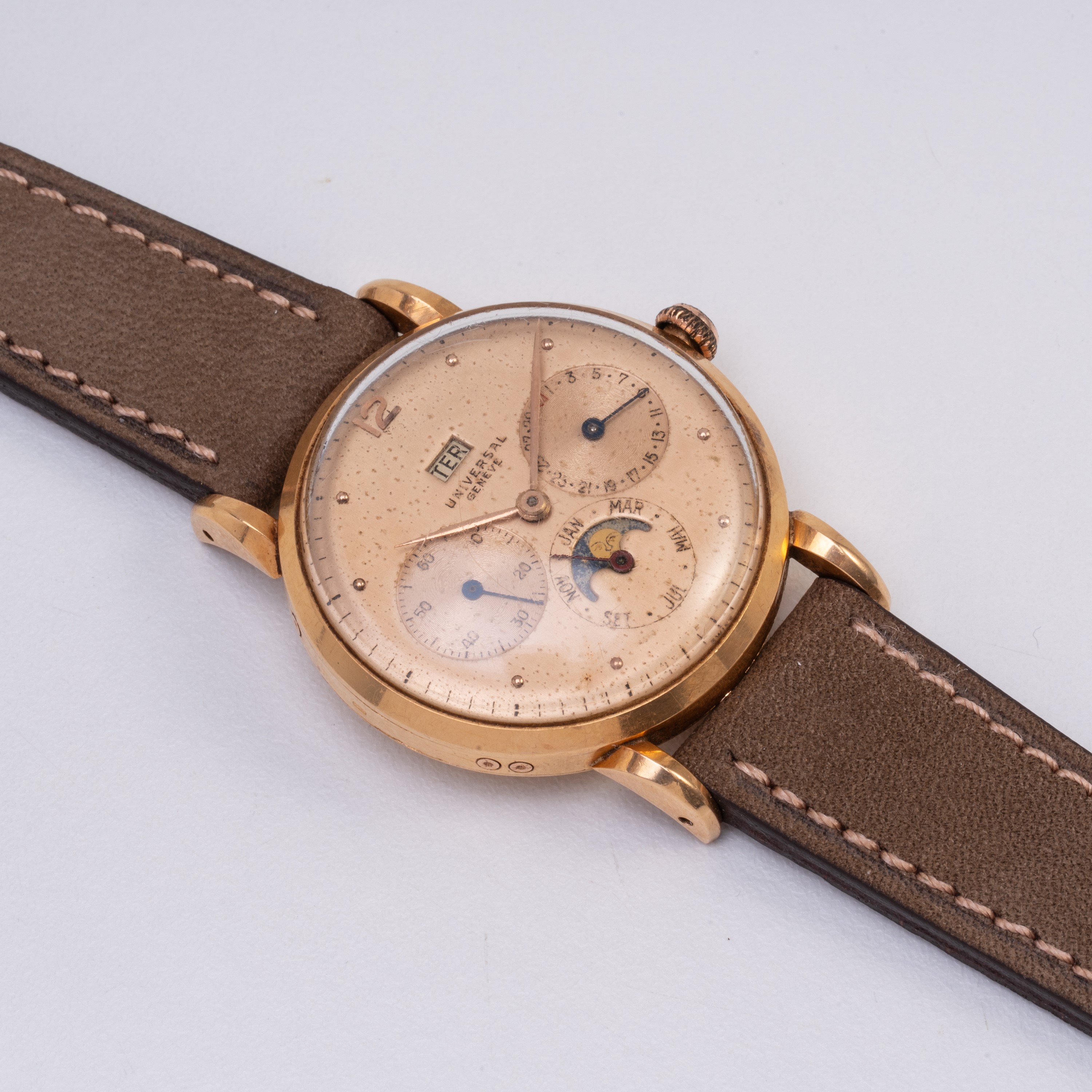 Universal Geneve - Triple Calendar, triplo calendario a carica manuale in oro rosa 18 kt con quad...
