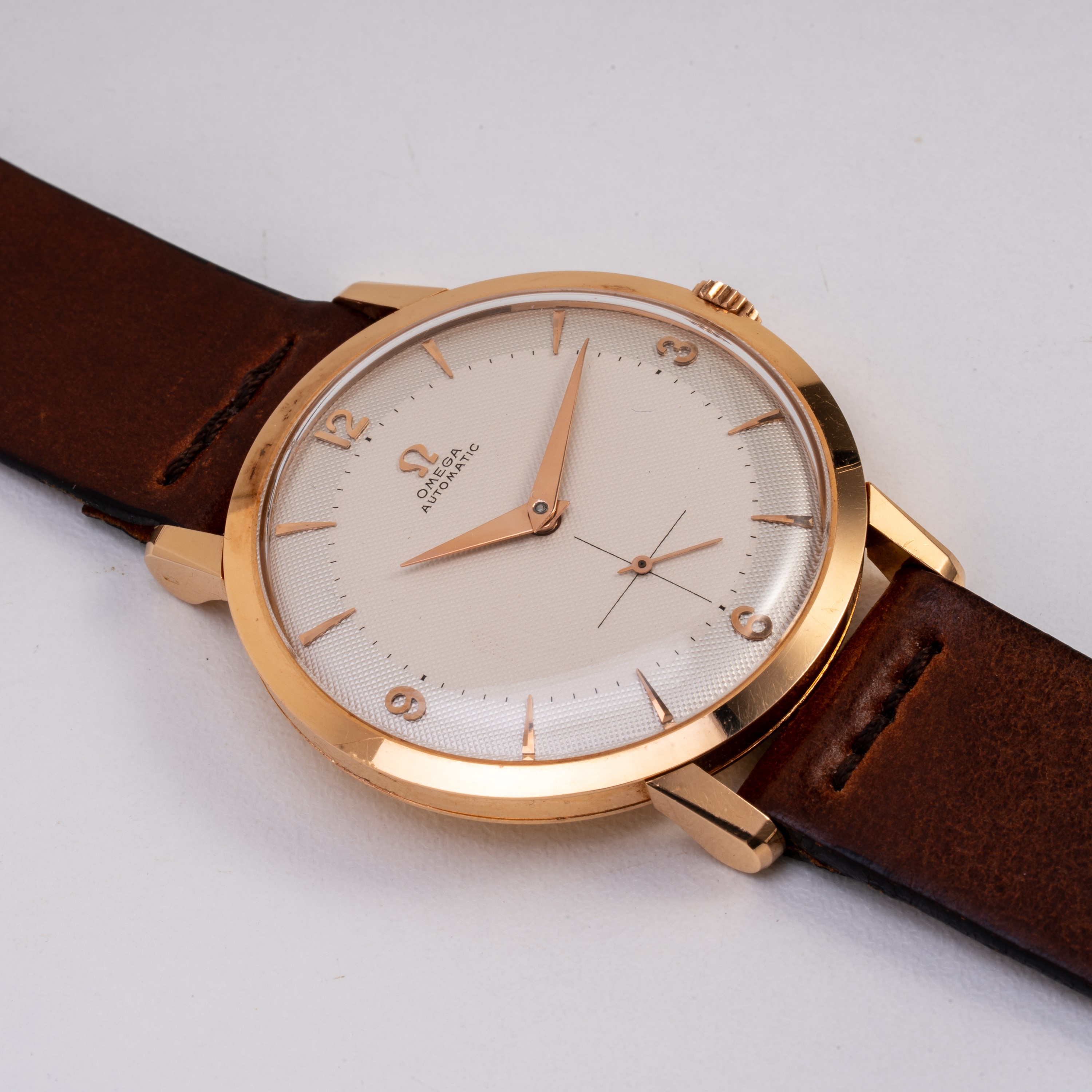 Omega - Orologio da polso “Solo Tempo” in oro rosa 18 kt con carica automatica e quadrante bitona...