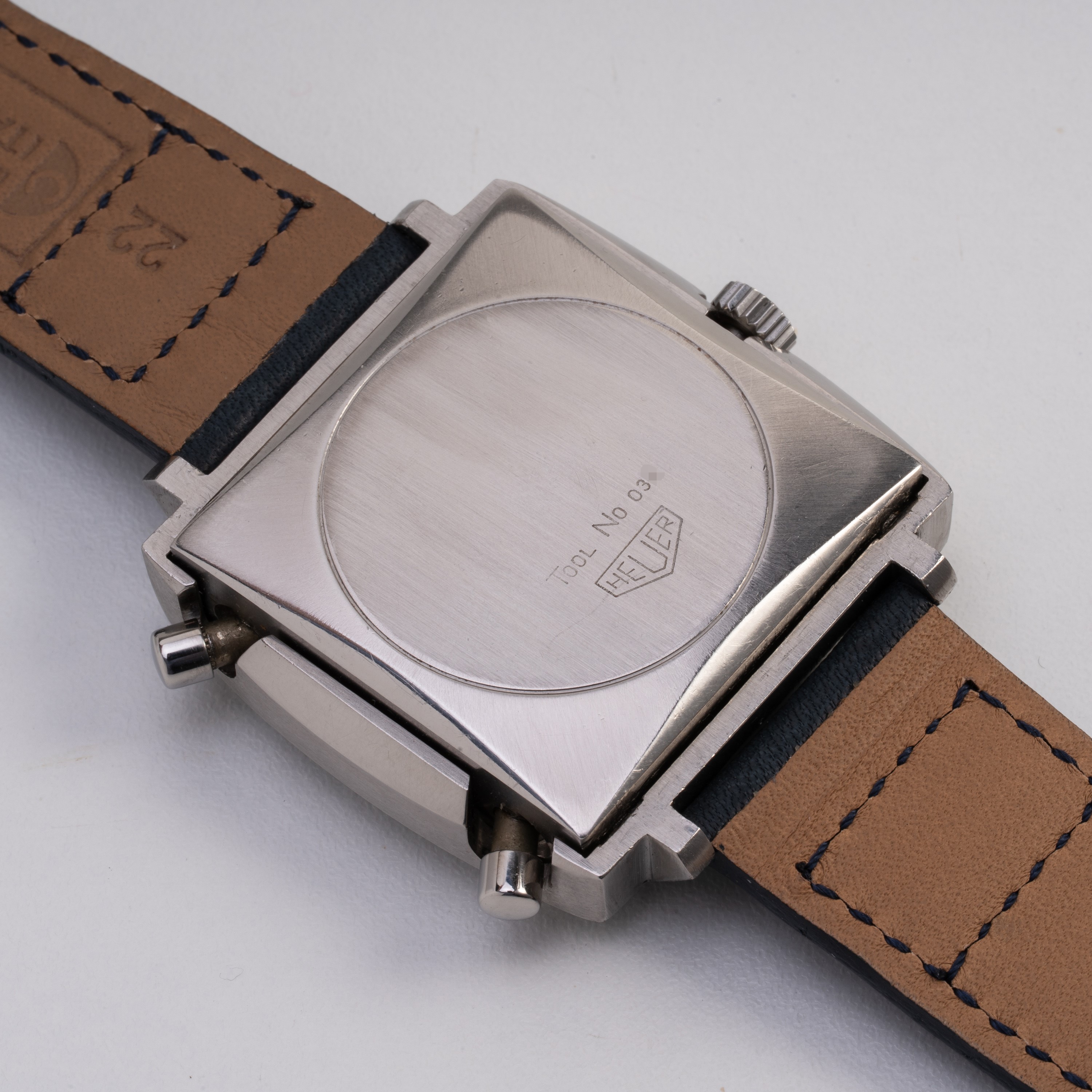 Heuer - Monaco cronografo a carica automatica in acciaio con quadrante grigio e datario ore sei