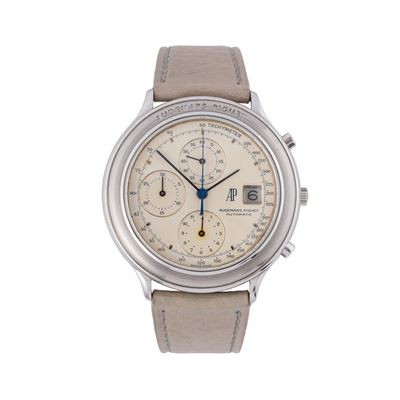Huitième Chronograph – cronografo automatico in acciaio a tre contatori con datario