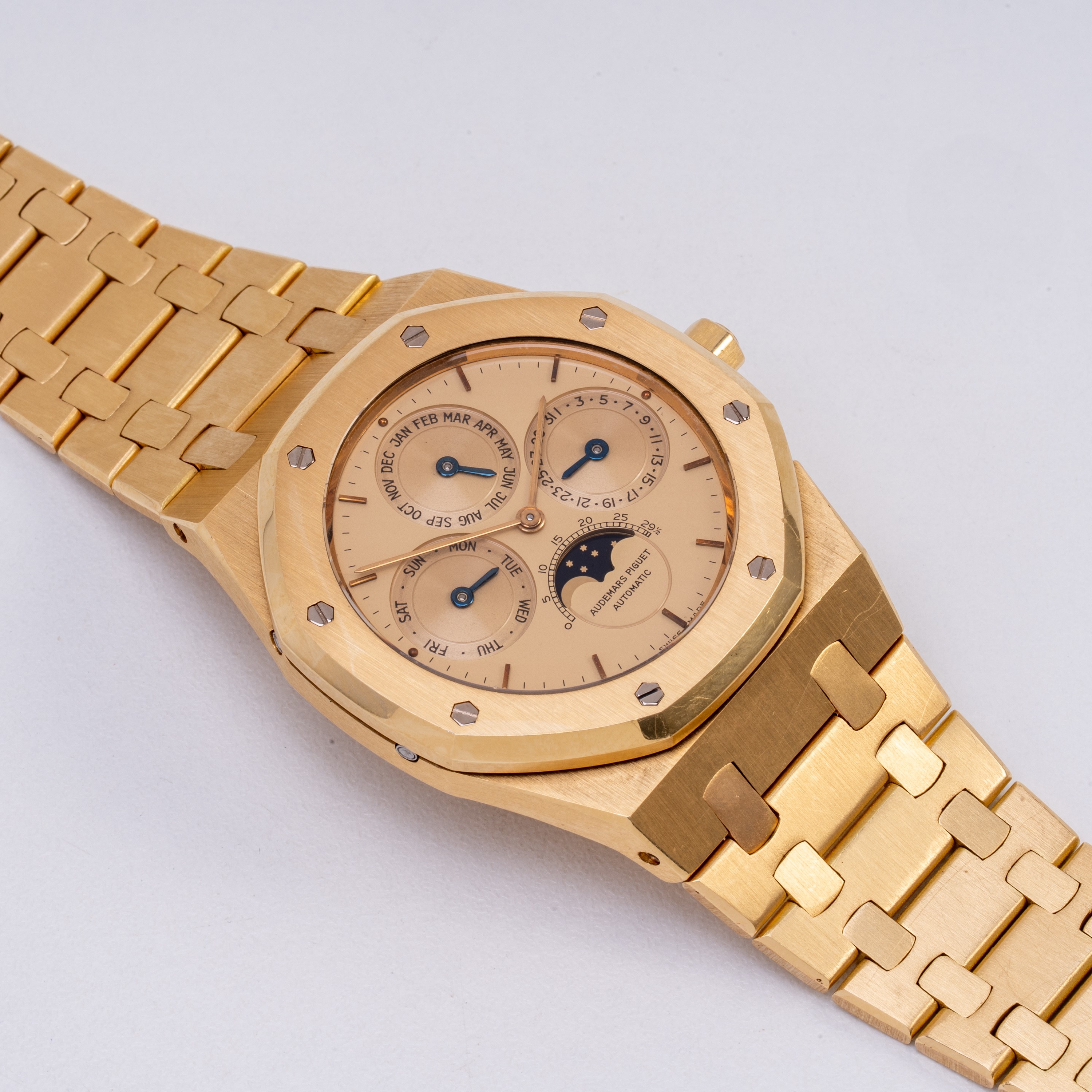 Audemars Piguet - Royal Oak Perpetual Calendar (calendario perpetuo) in oro giallo 18 kt