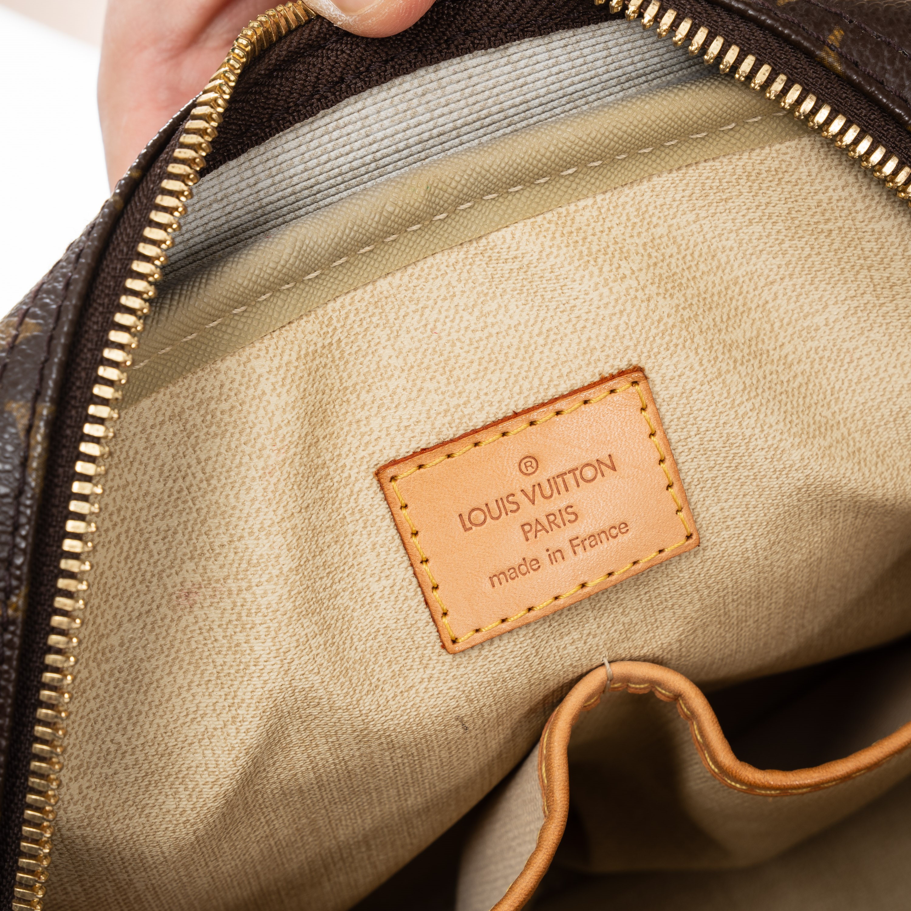 Louis Vuitton - Borsa a mano Trouville (Monogram) in tela e vacchetta, 2005
