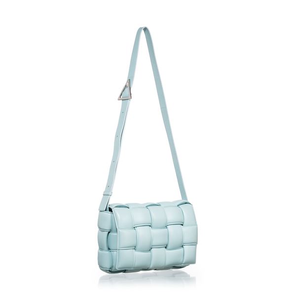 BOTTEGA VENETA - BOTTEGA VENETA BORSA CROSS-BODY PADDED CASSETTE IN PELLE INTRECCIO IMBOTTITO AZZURRA