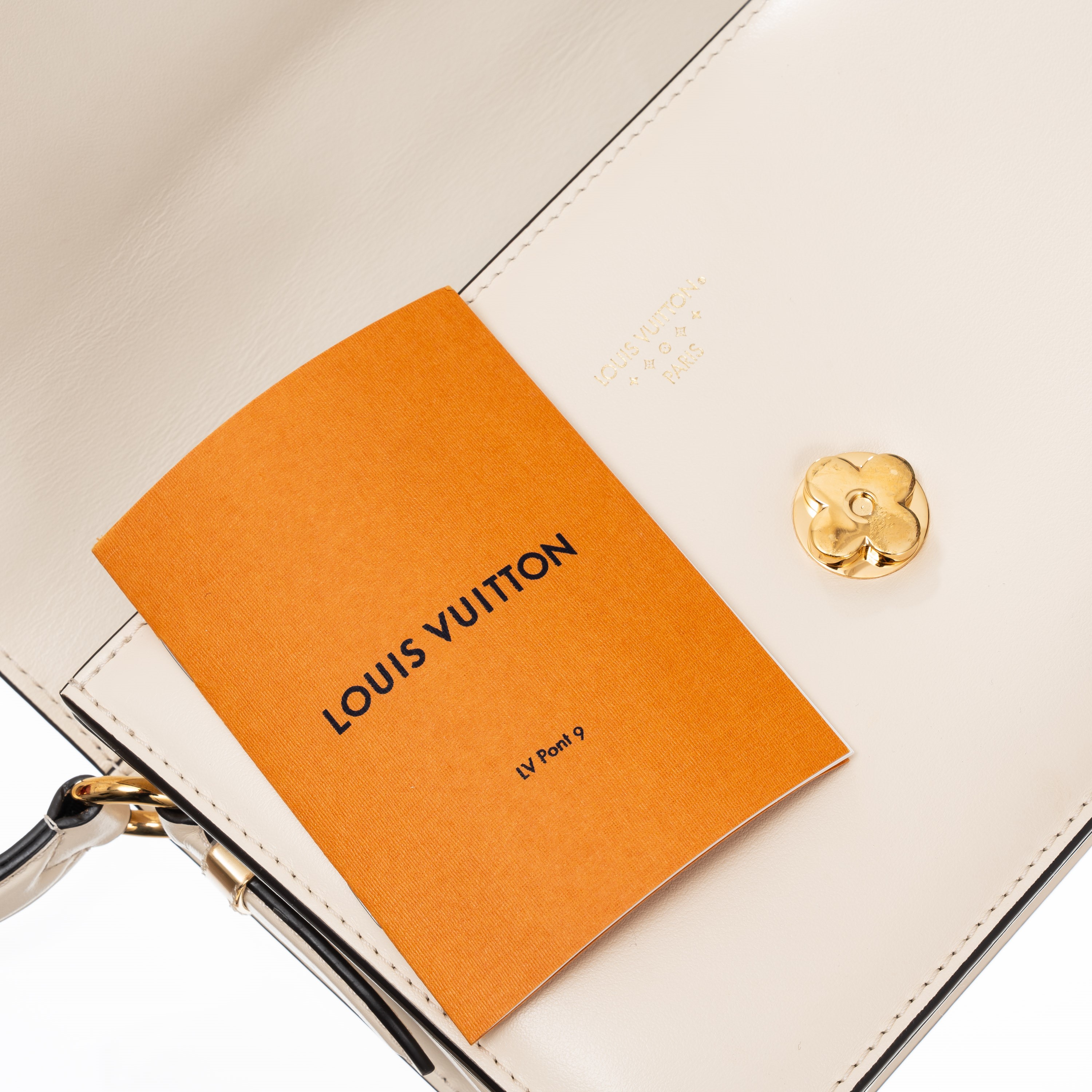 Louis Vuitton - Pont 9 in pelle di vitello beige con hardware dorato