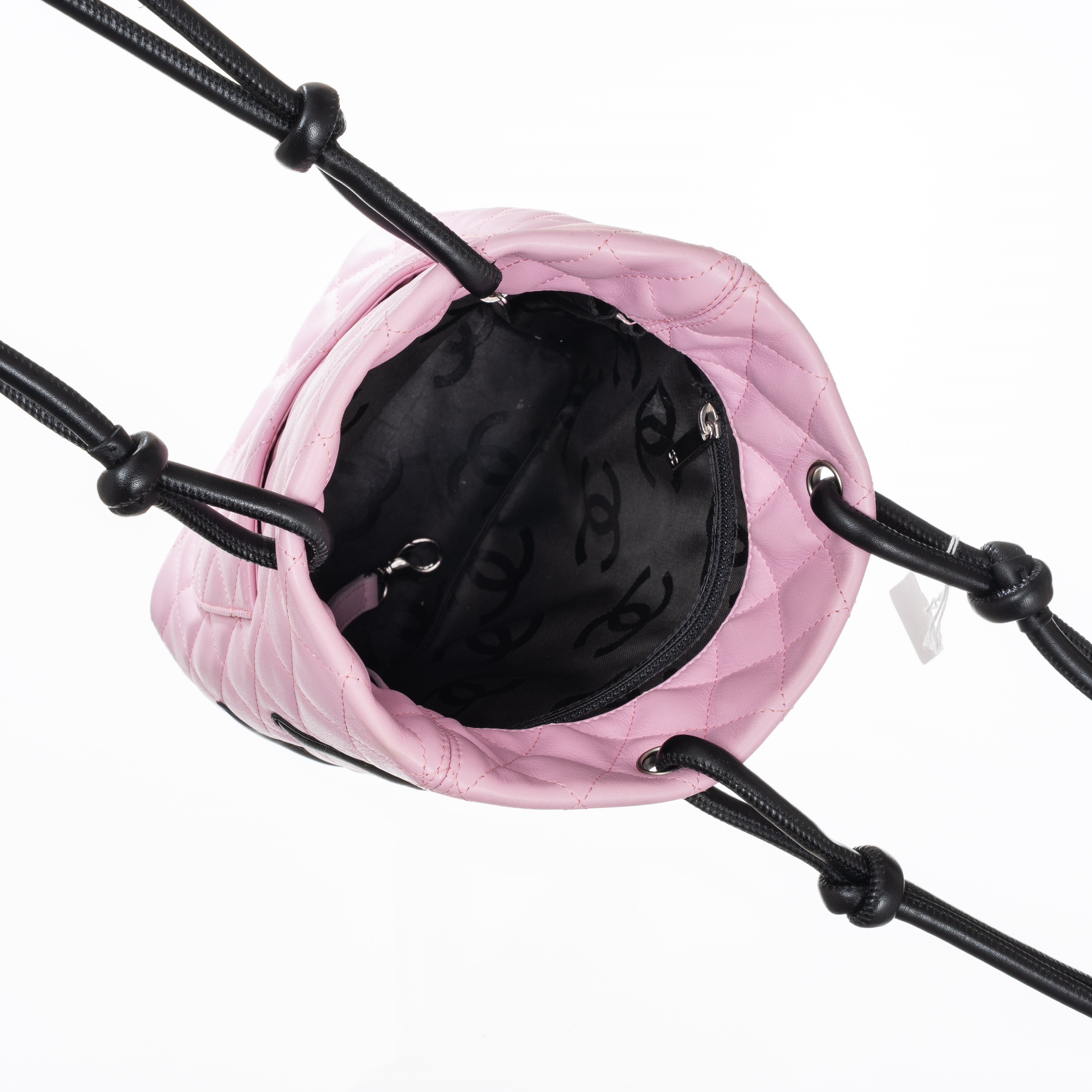 Chanel - Borsa a mano Cambon in pelle d’agnello rosa e nera con hardware palladio (2004-2005)