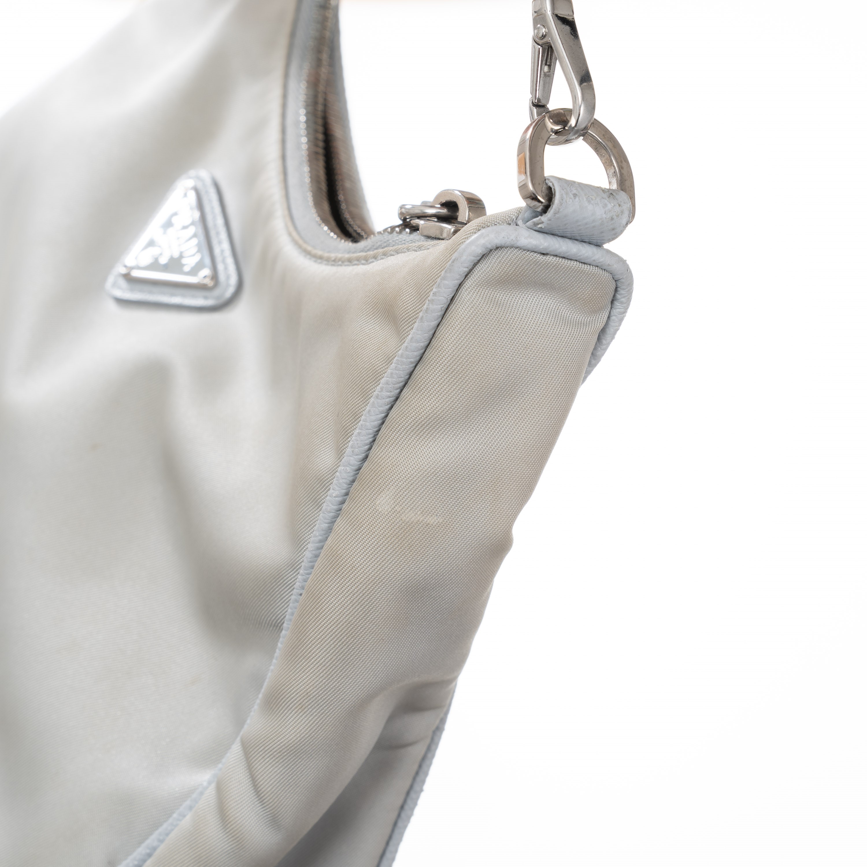 Prada - Re-Edition 2005 in tessuto Re-Nylon color fiordaliso