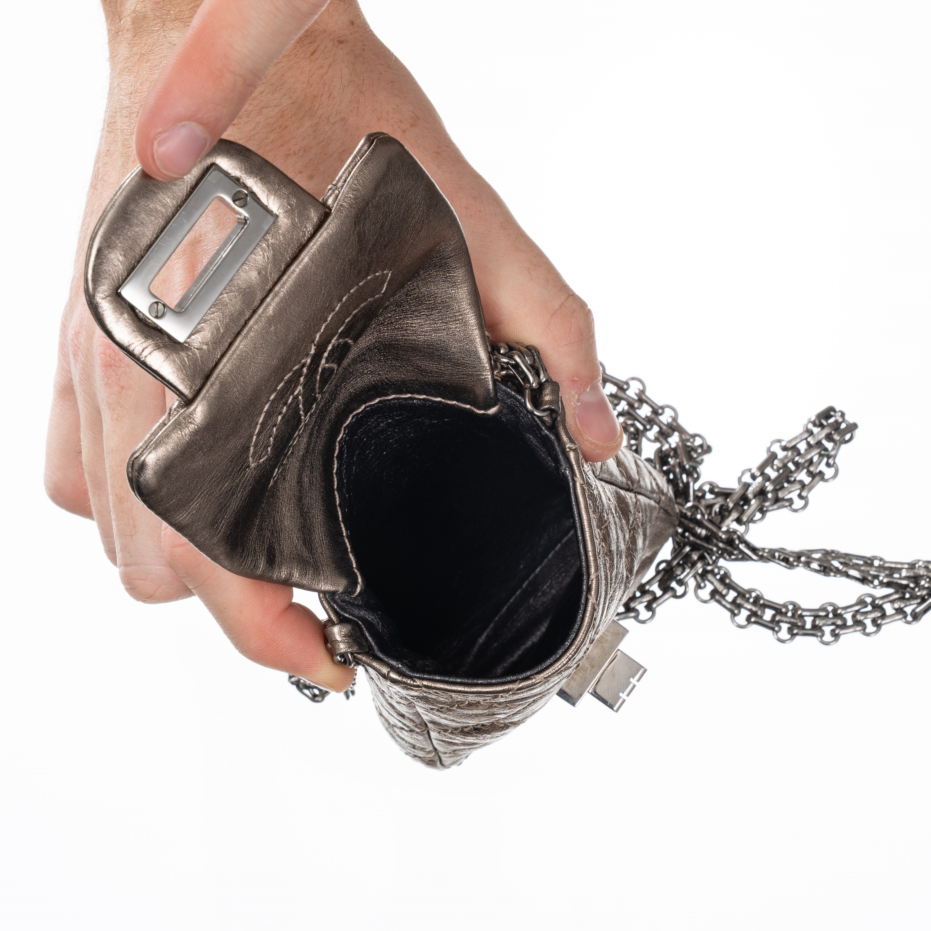 Chanel - Micro bag Reissue in pelle matelassé bronzo (hardware brunito) 2006-2008