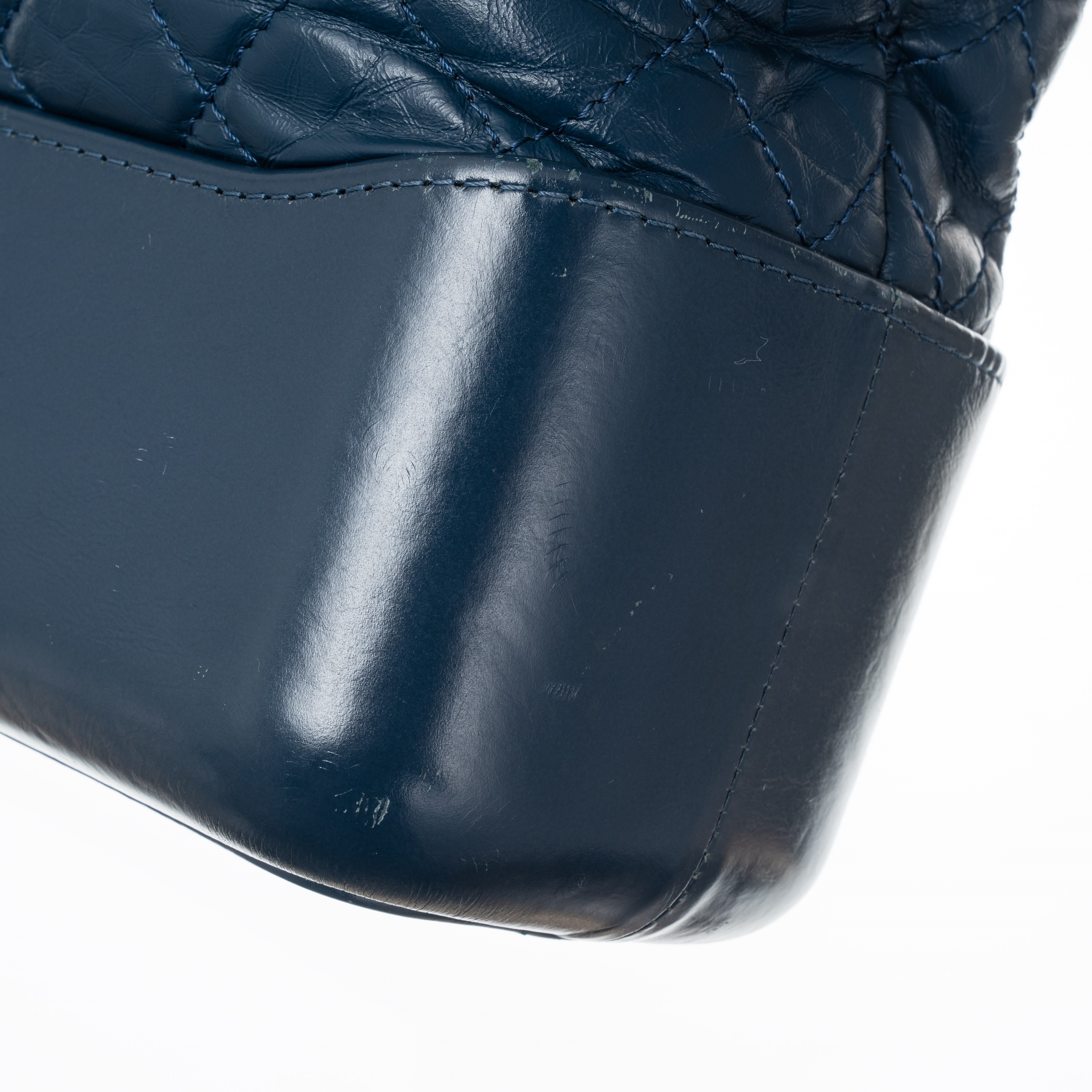 Chanel - Borsa Gabrielle media in pelle effetto invecchiato blu (2017-2018)