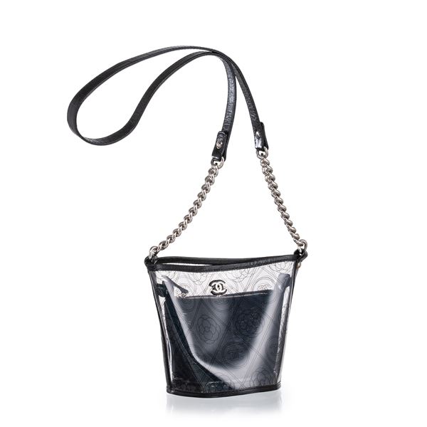 CHANEL - CHANEL CAMELIA BUCKET PVC - 2018