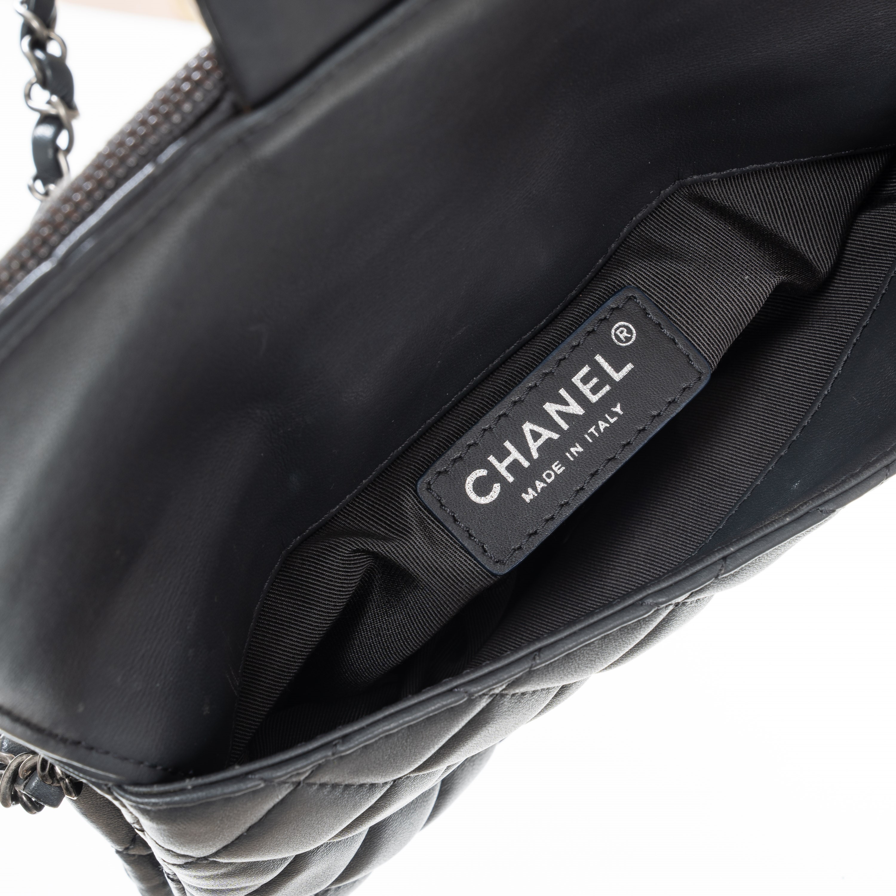 Chanel - Mini Multipocket con tracolla “mini bag” in pelle d’agnello trapuntata