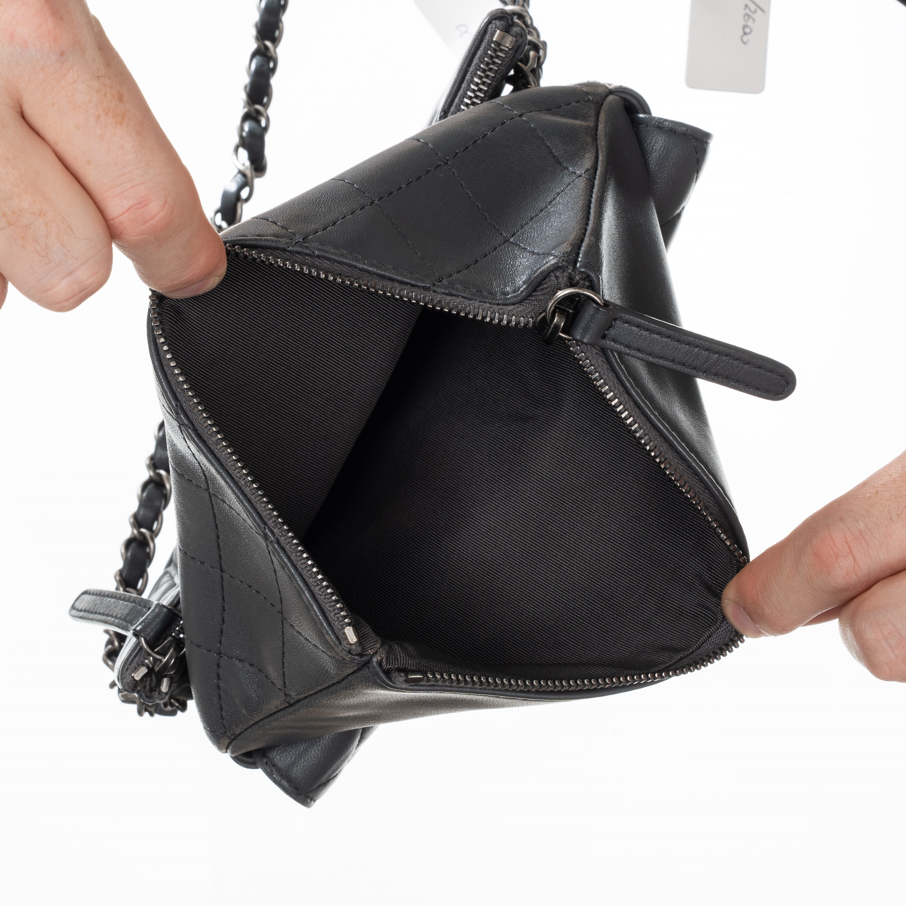 Chanel - Mini Multipocket con tracolla “mini bag” in pelle d’agnello trapuntata