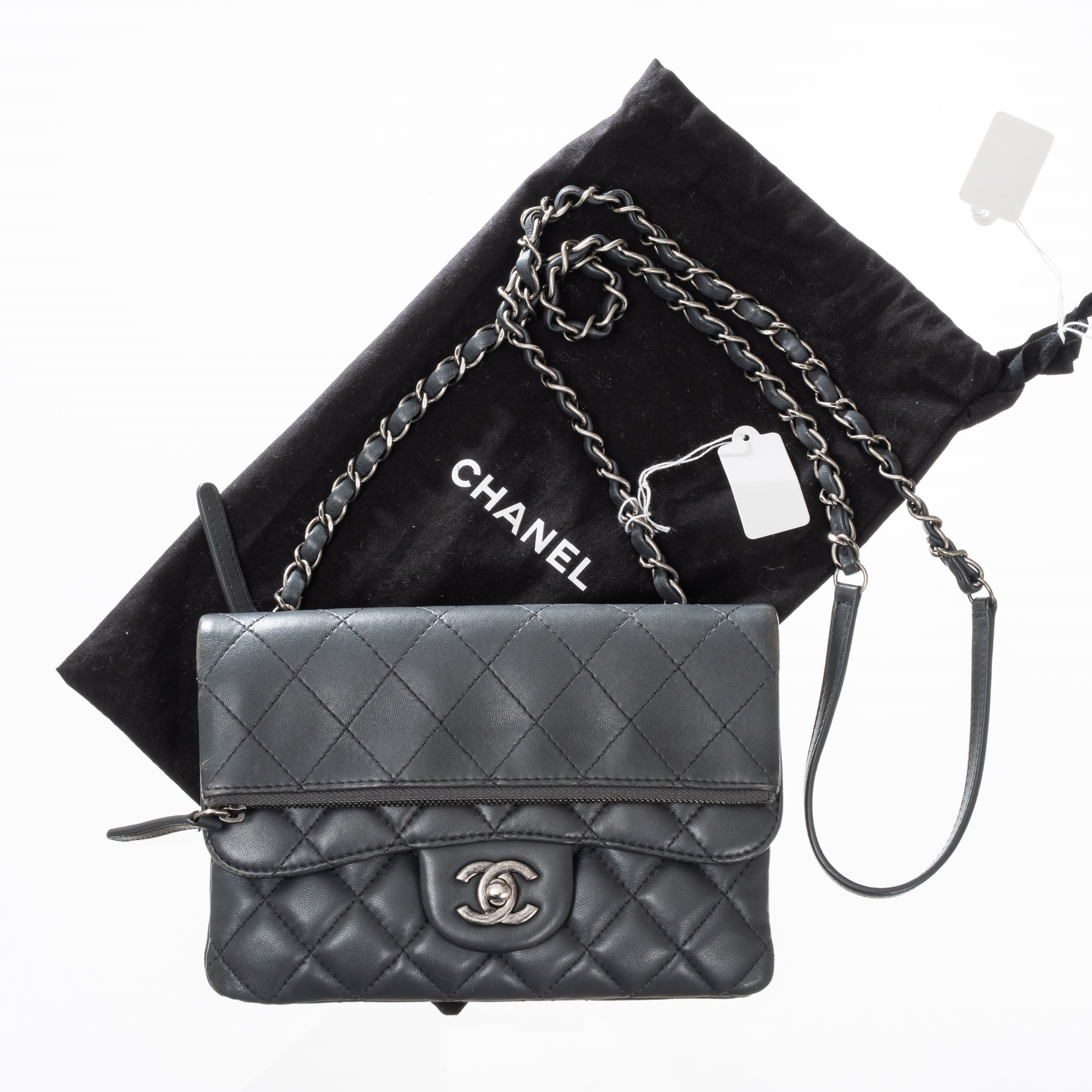 Chanel - Mini Multipocket con tracolla “mini bag” in pelle d’agnello trapuntata