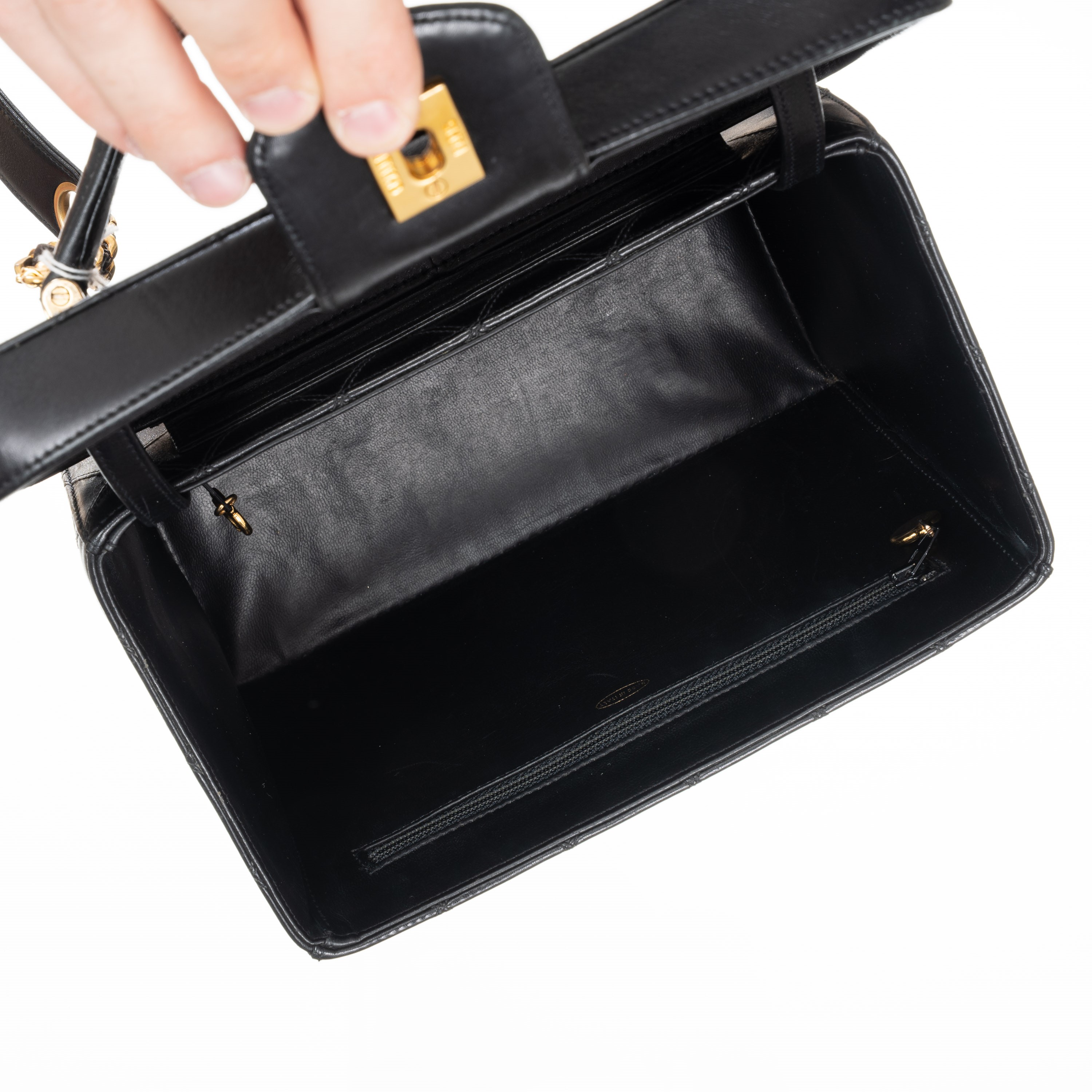Chanel - Trousse Vanity vintage in pelle d’agnello trapuntata (1994-1996)