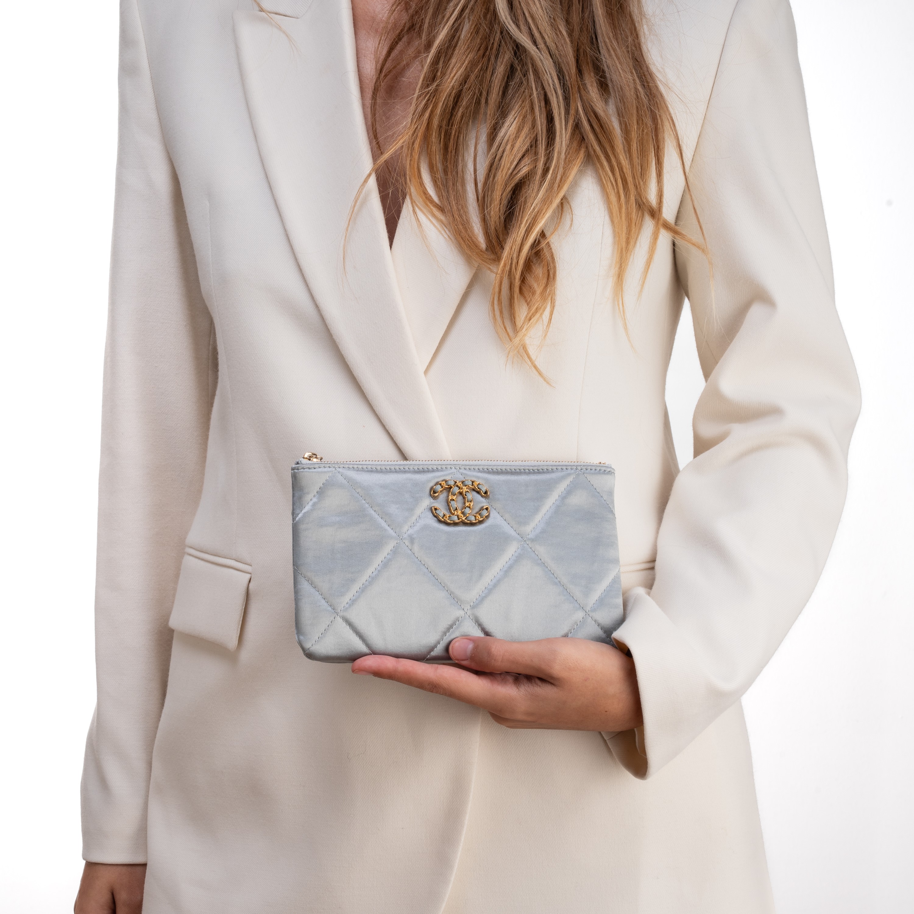 Chanel - Pochette 19 in raso verde acqua
