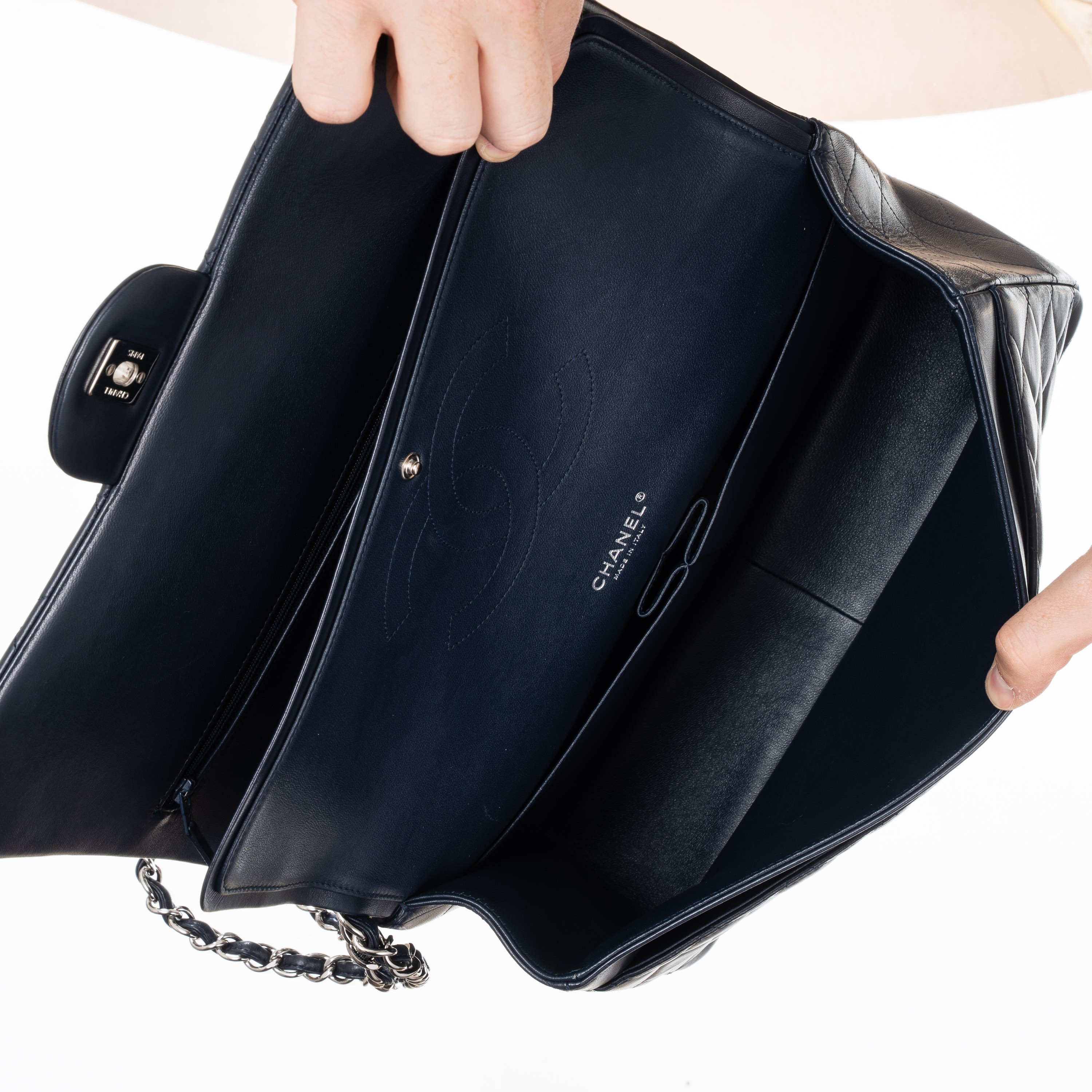 Chanel - Timeless Maxi Jumbo in pelle d’agnello blu con hardware palladio (2011)
