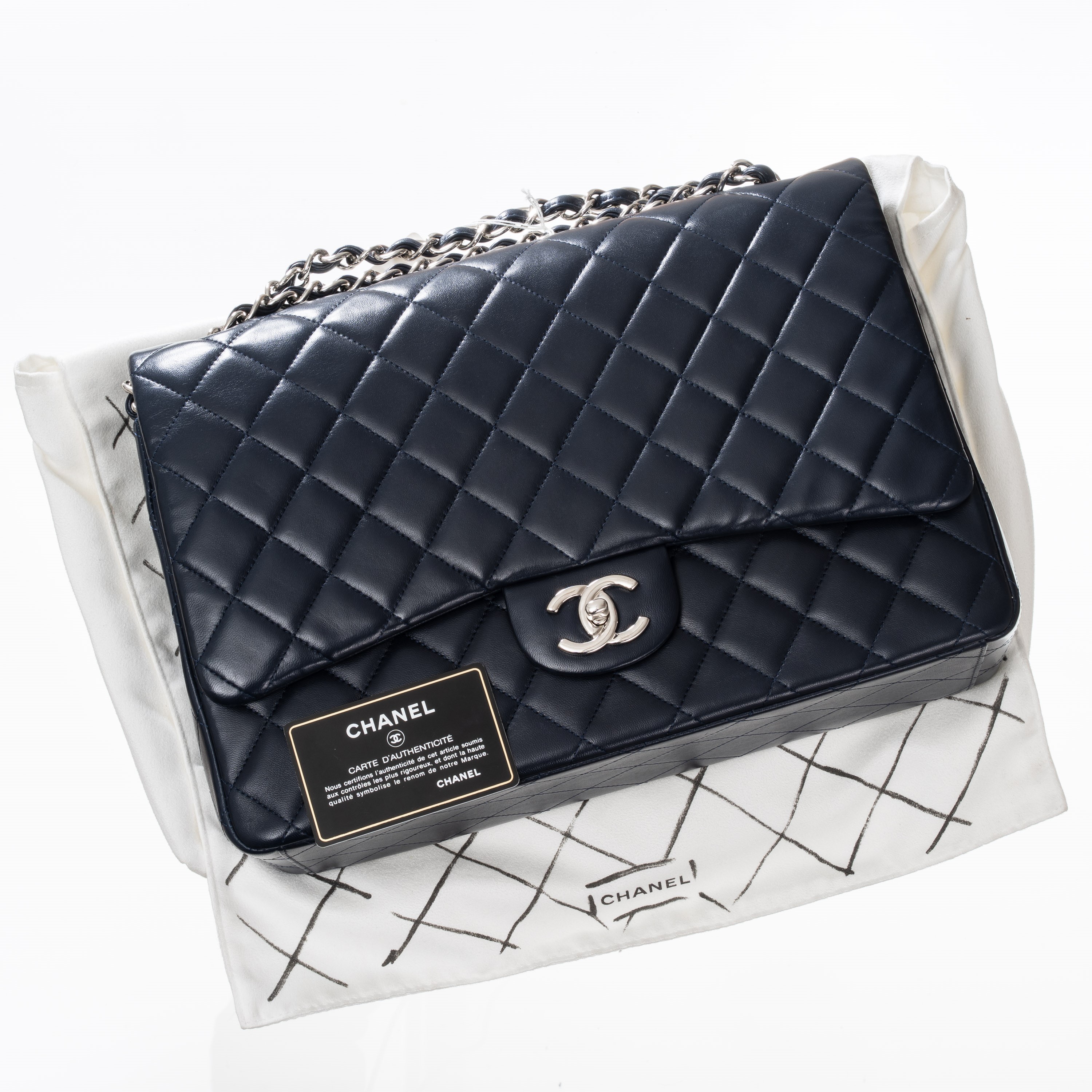 Chanel - Timeless Maxi Jumbo in pelle d’agnello blu con hardware palladio (2011)