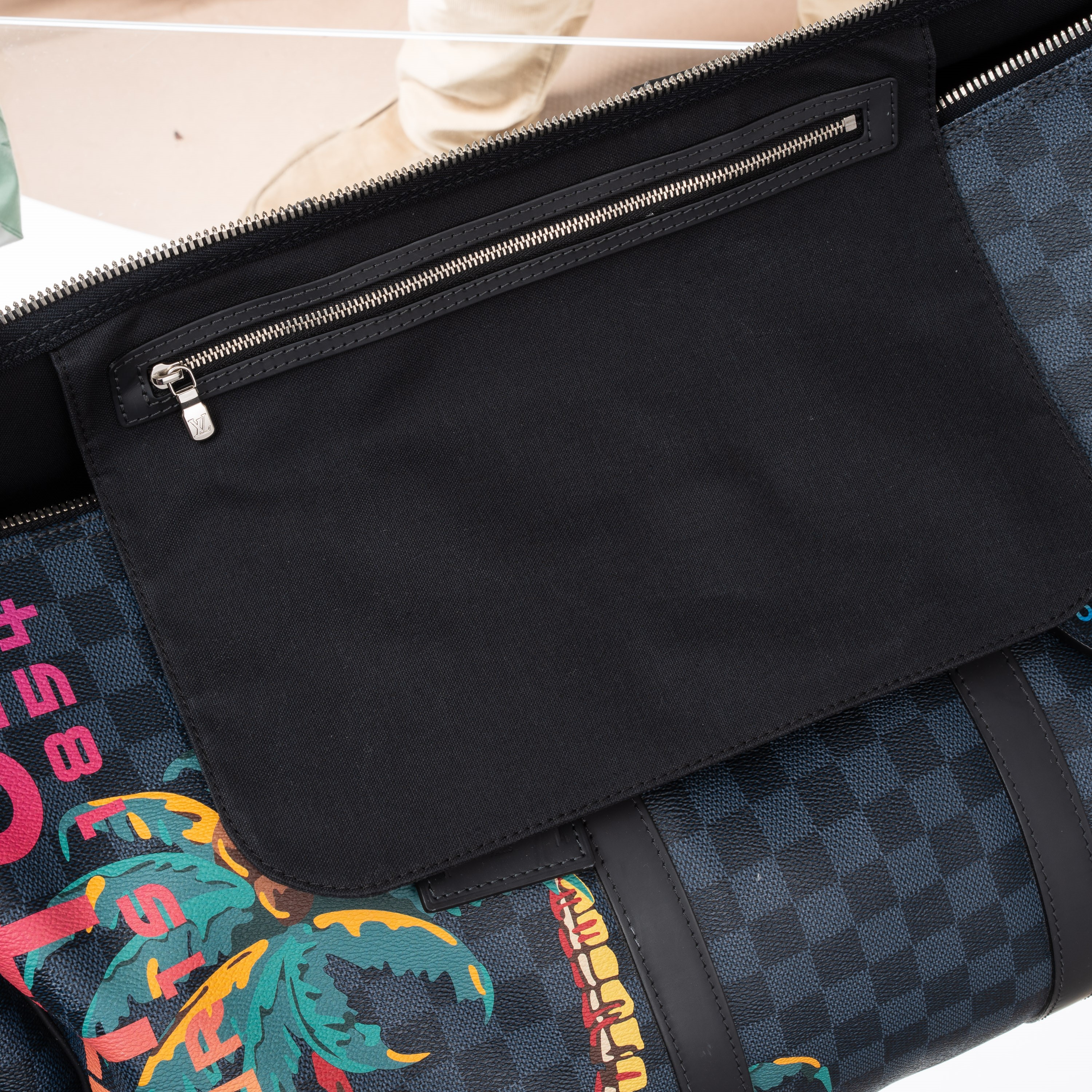 Louis Vuitton - Keepall 55 Bandoulière Limited Edition Jungle by Kim Jones (Damier Cobalt), tela