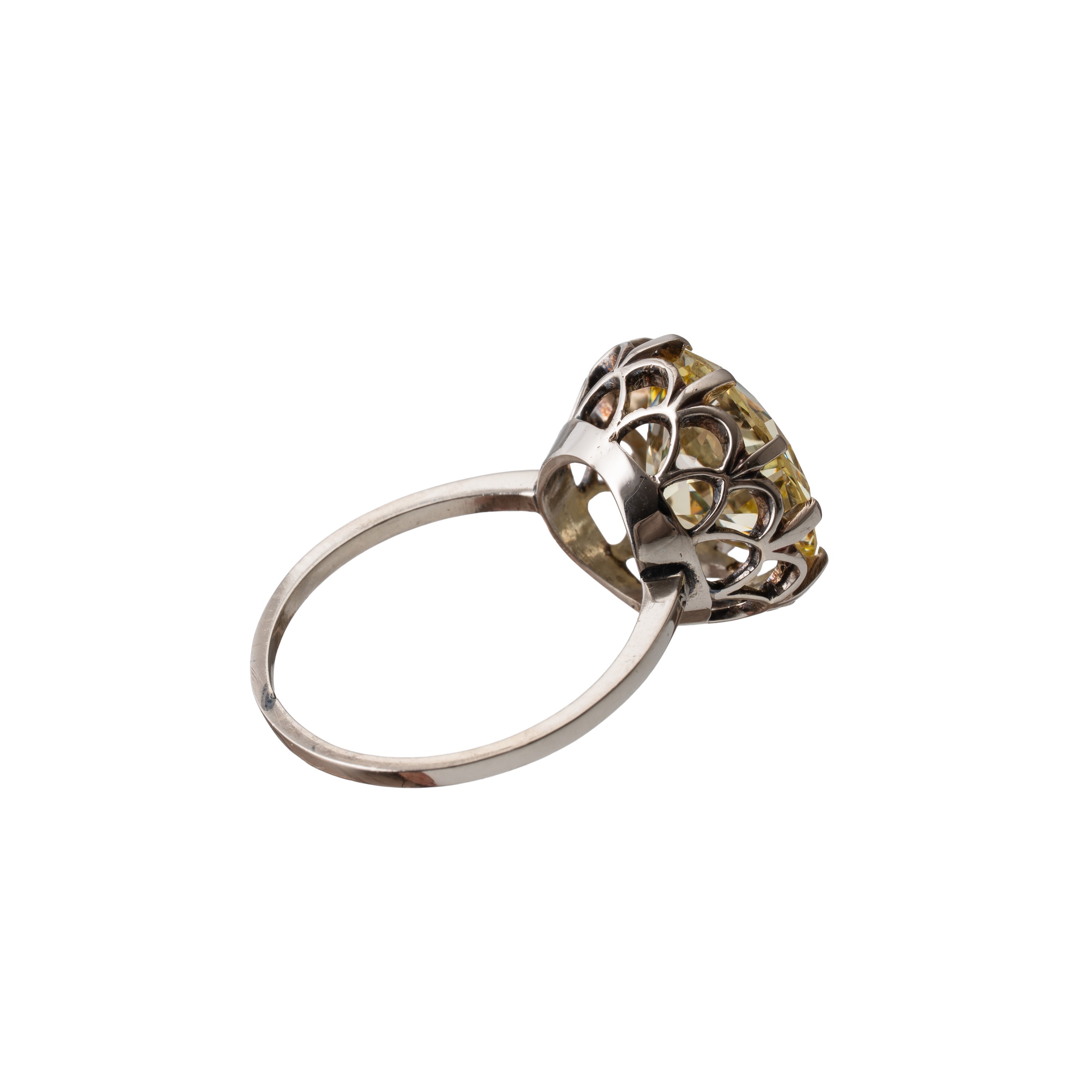 Anello solitario, platino con diamante Fancy Yellow certificato IGI