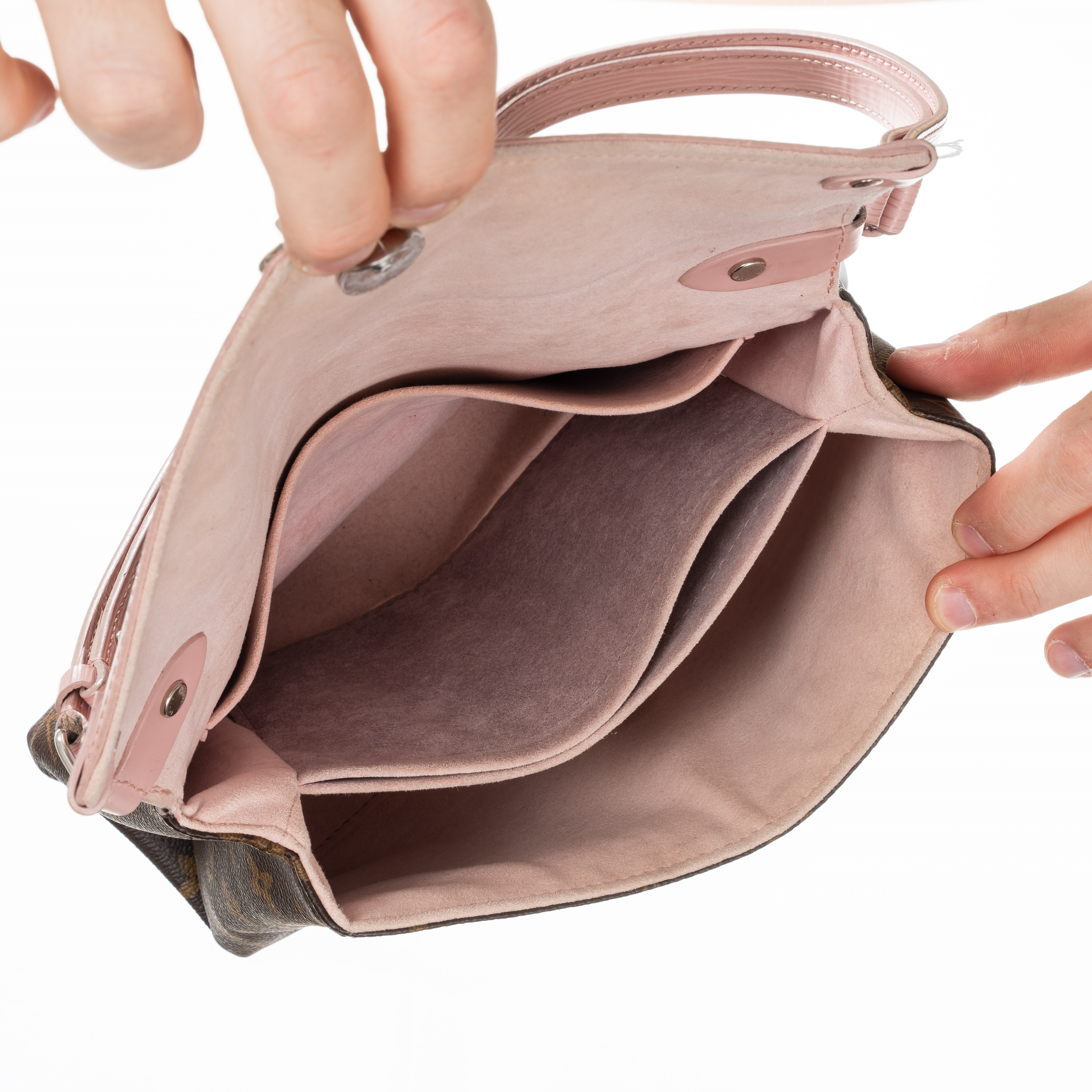 Louis Vuitton - Saint Michel, borsa in tela Monogram e pelle Epi rosa, interno in alcantara, 2017