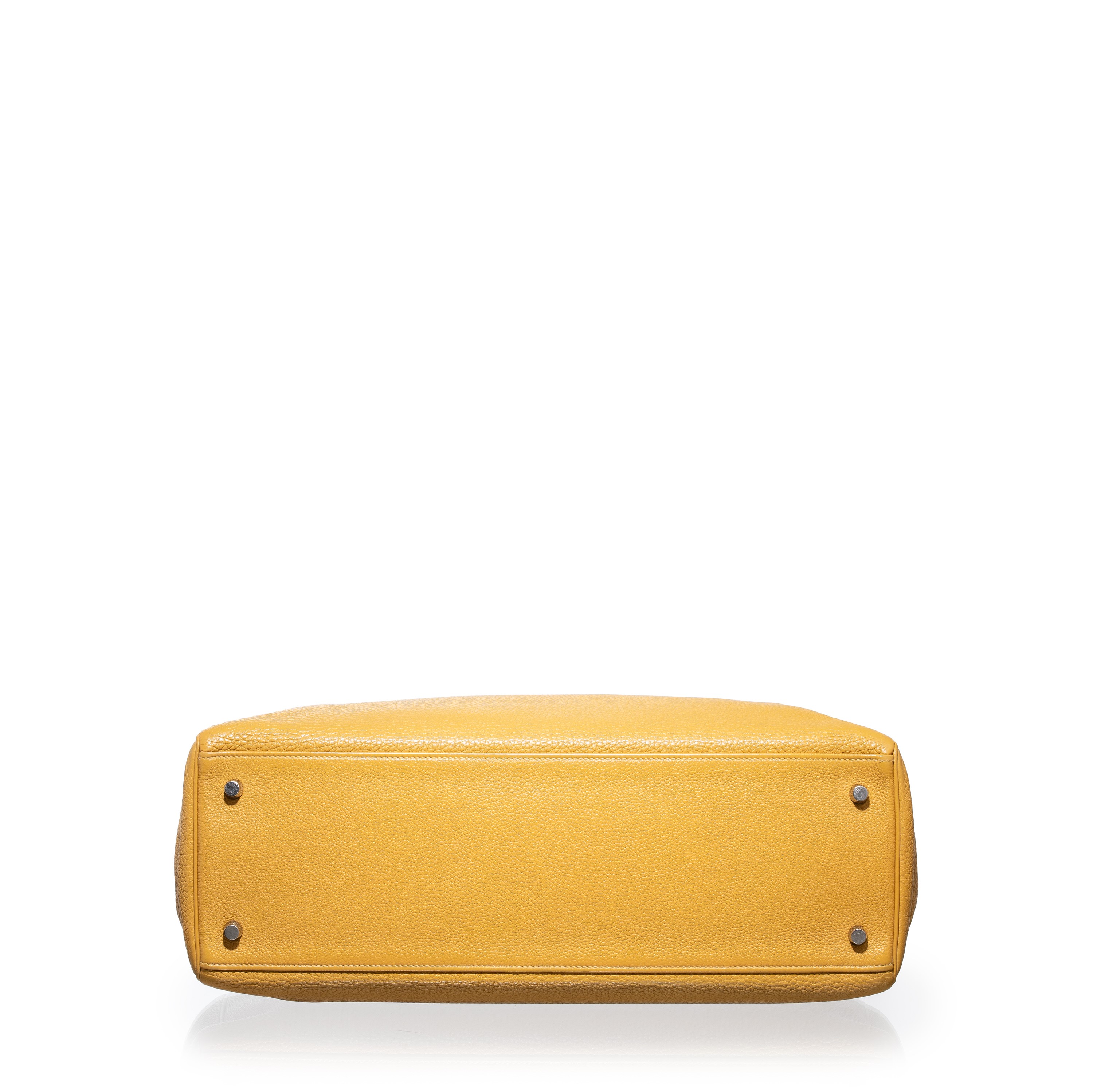 Hermès - Kelly 40 Retourné in taurillon clemence giallo, metalleria palladio (2009)