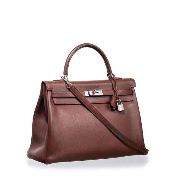 HERMÈS - HERMÈS KELLY 35 RETOURNÉ IN PELLAME EVERGRAIN COLOR HAVANE PHW - 2008
