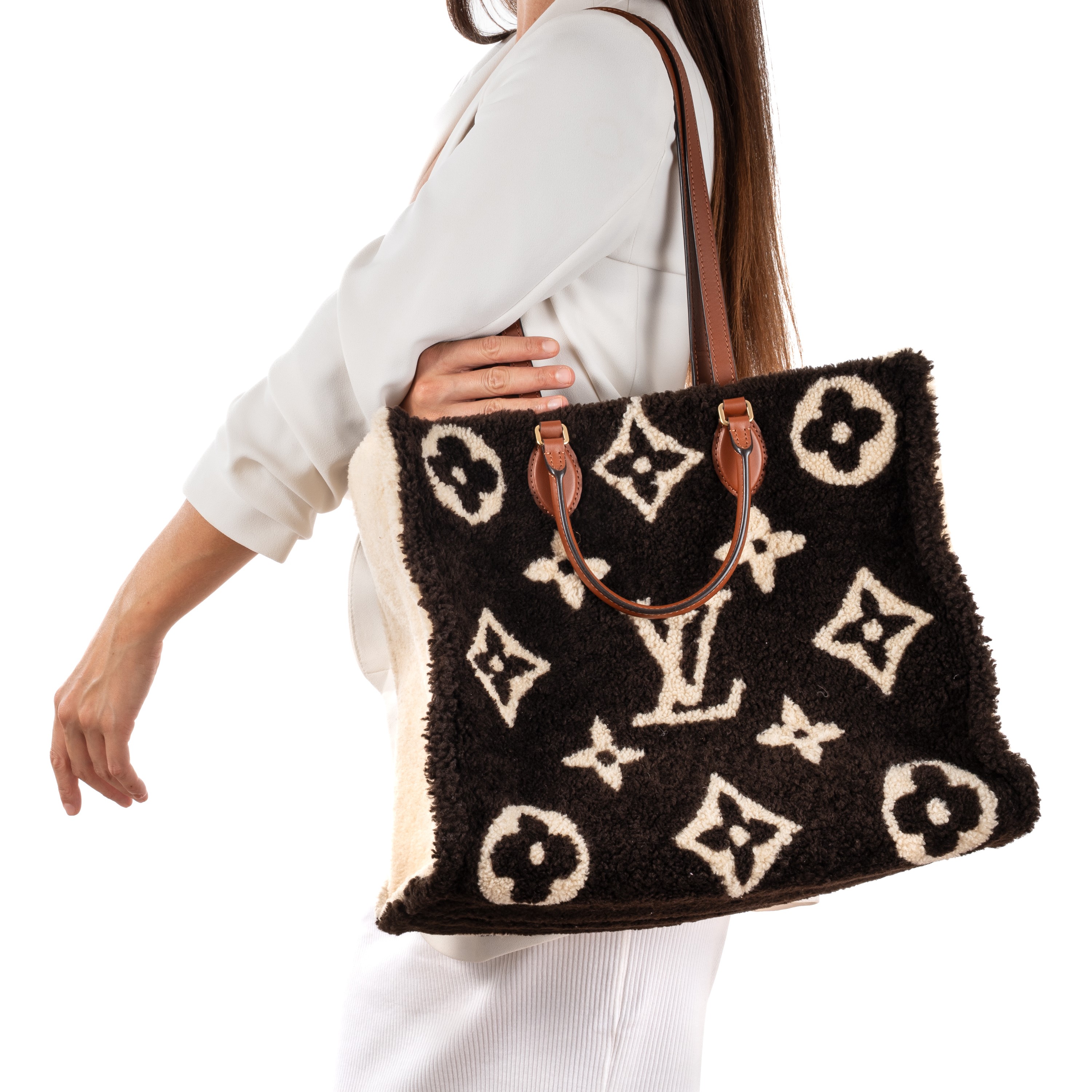 Louis Vuitton - Onthego GM Limited Edition Teddy (2019)