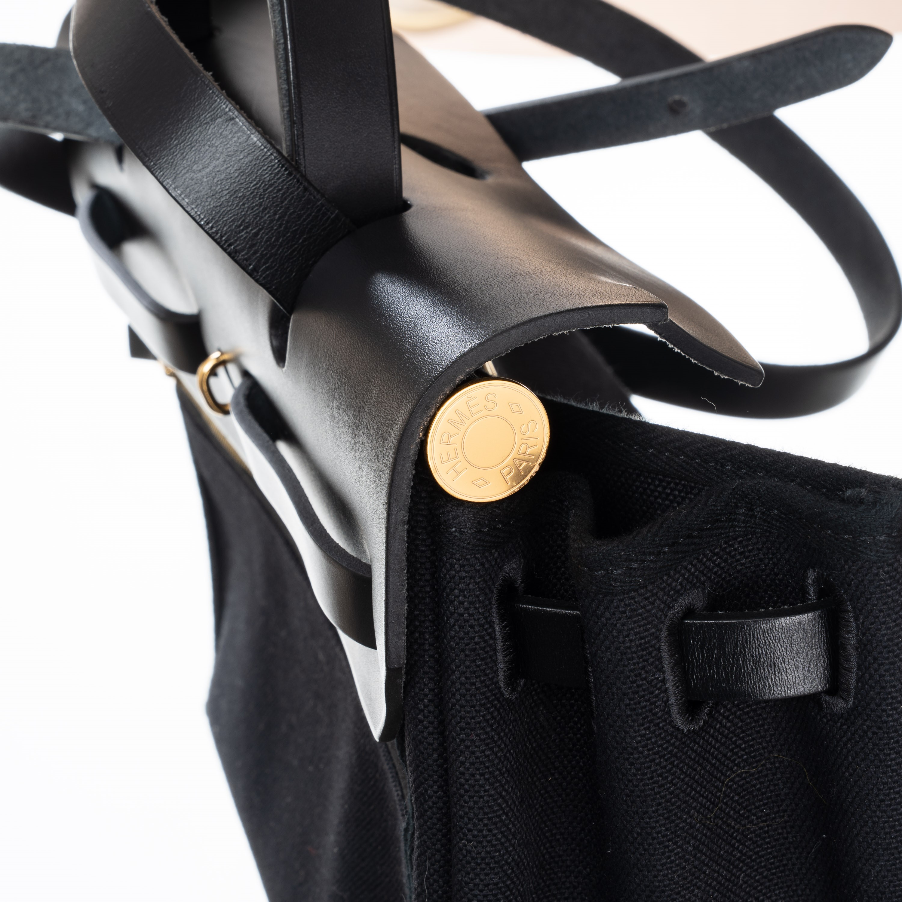 Hermès - Herbag 31 GHW, borsa/carryall in tela militare e vacchetta Hunter nera (2022)