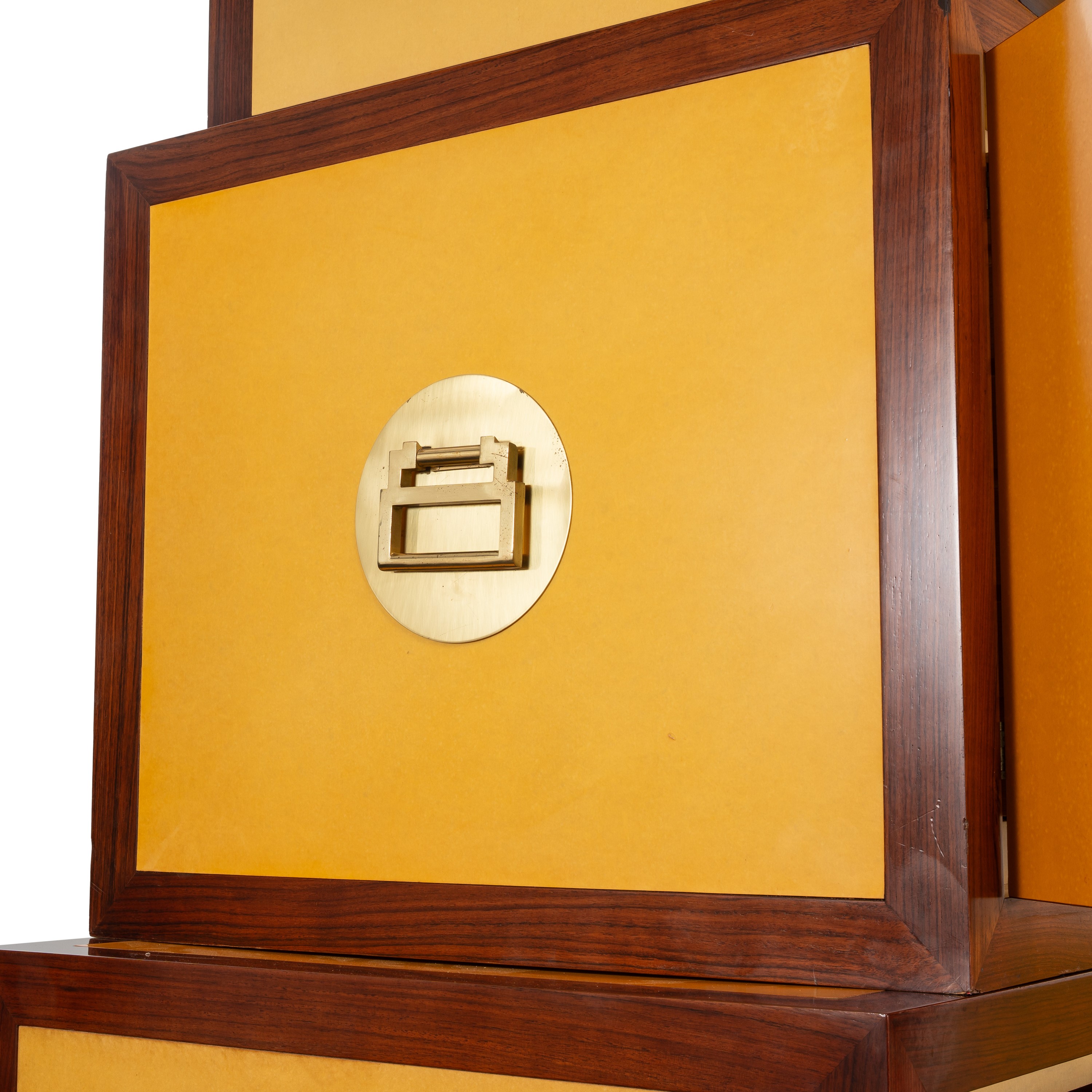 Giovanni Patrini - Mobile cabinet in legno laccato con elementi in ottone dorato