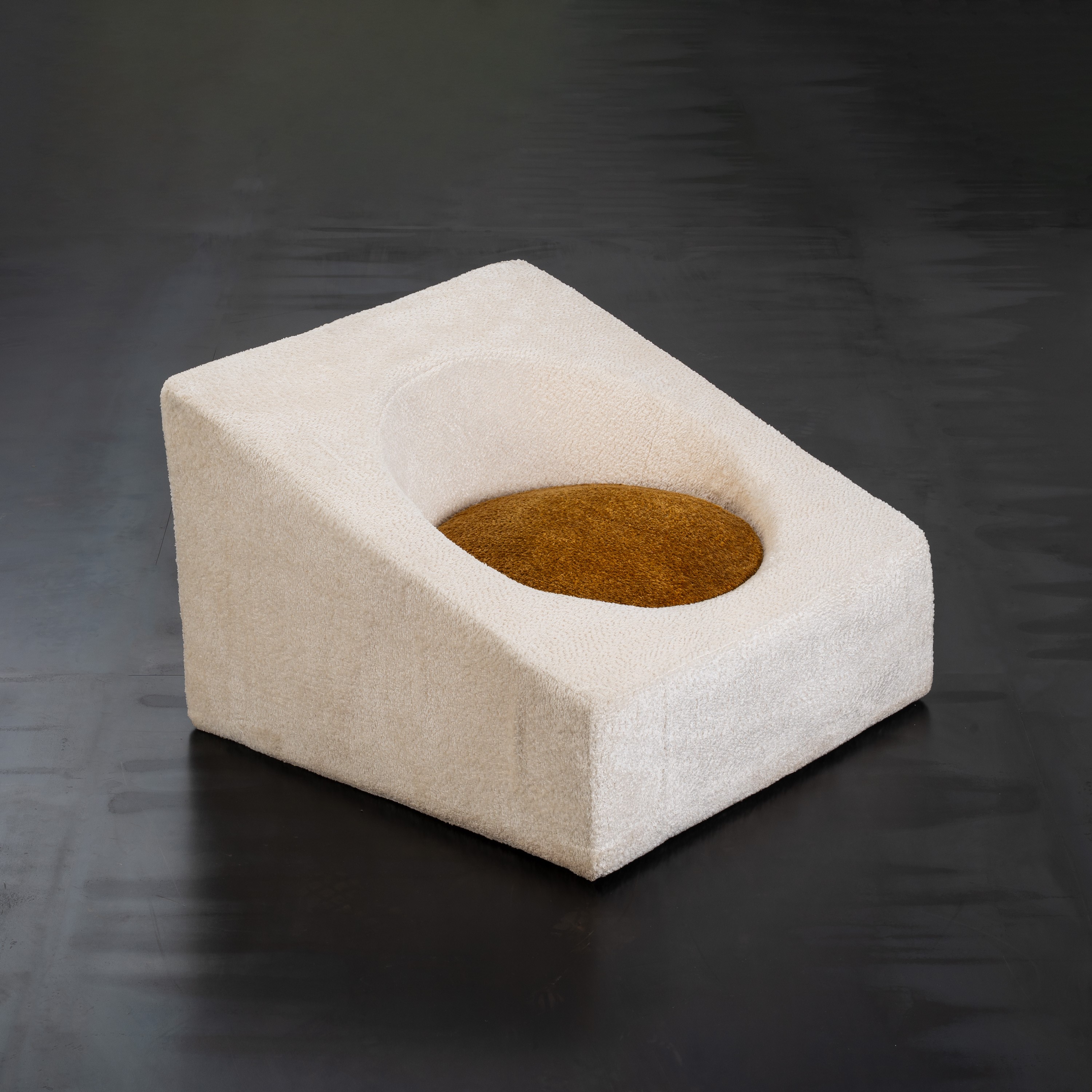 Anonimo - Set di due poltrone in tessuto bouclé
