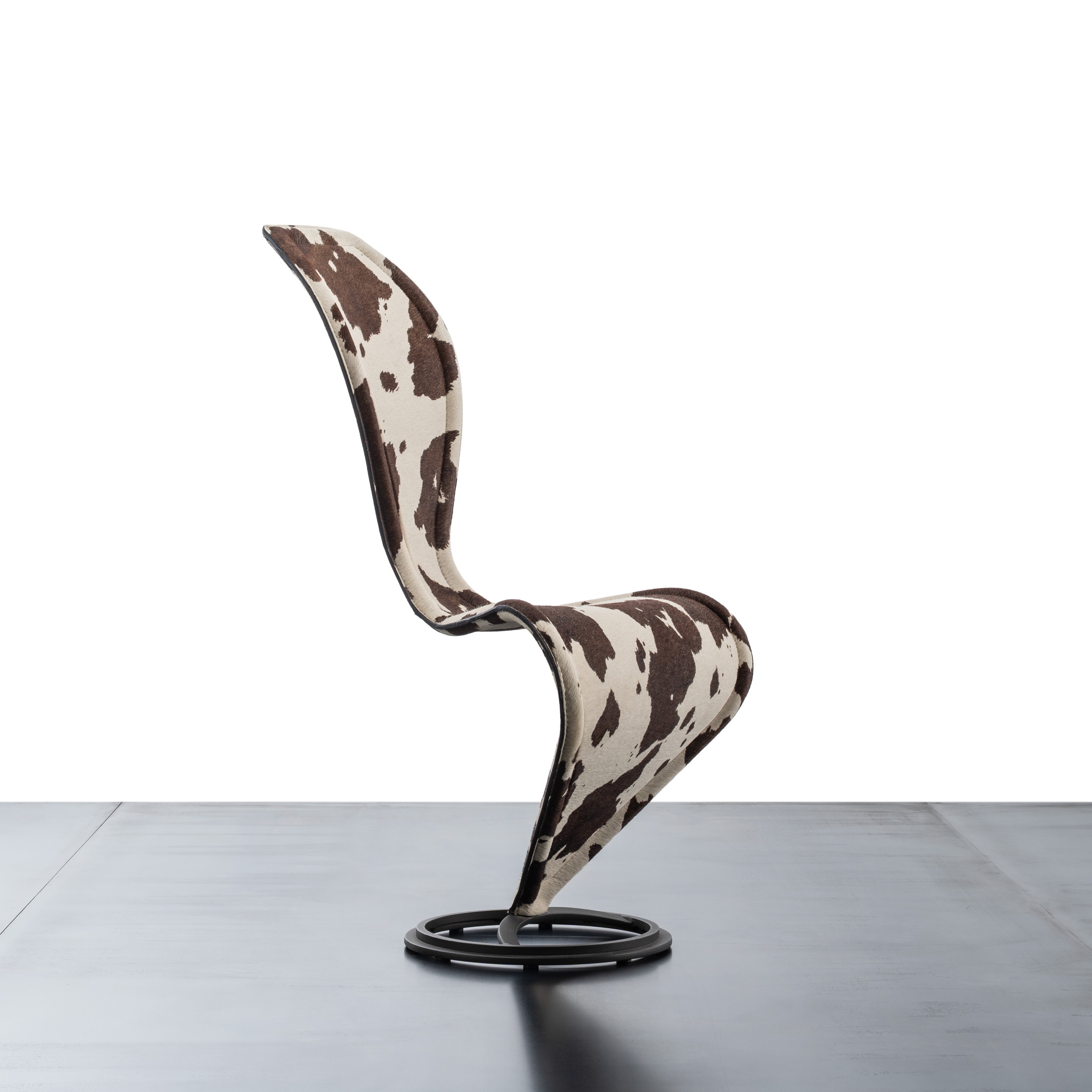 Tom Dixon - Sedia 'S-Chair' in metallo con rivestimento in cavallino