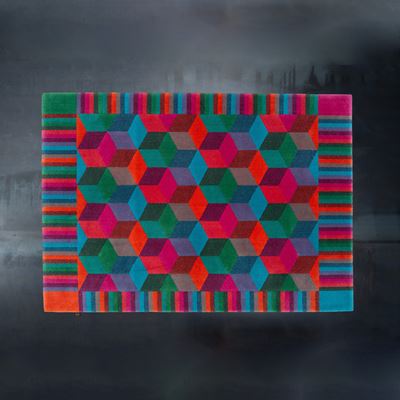 Tappeto in lana con ordito in fibre artificiali