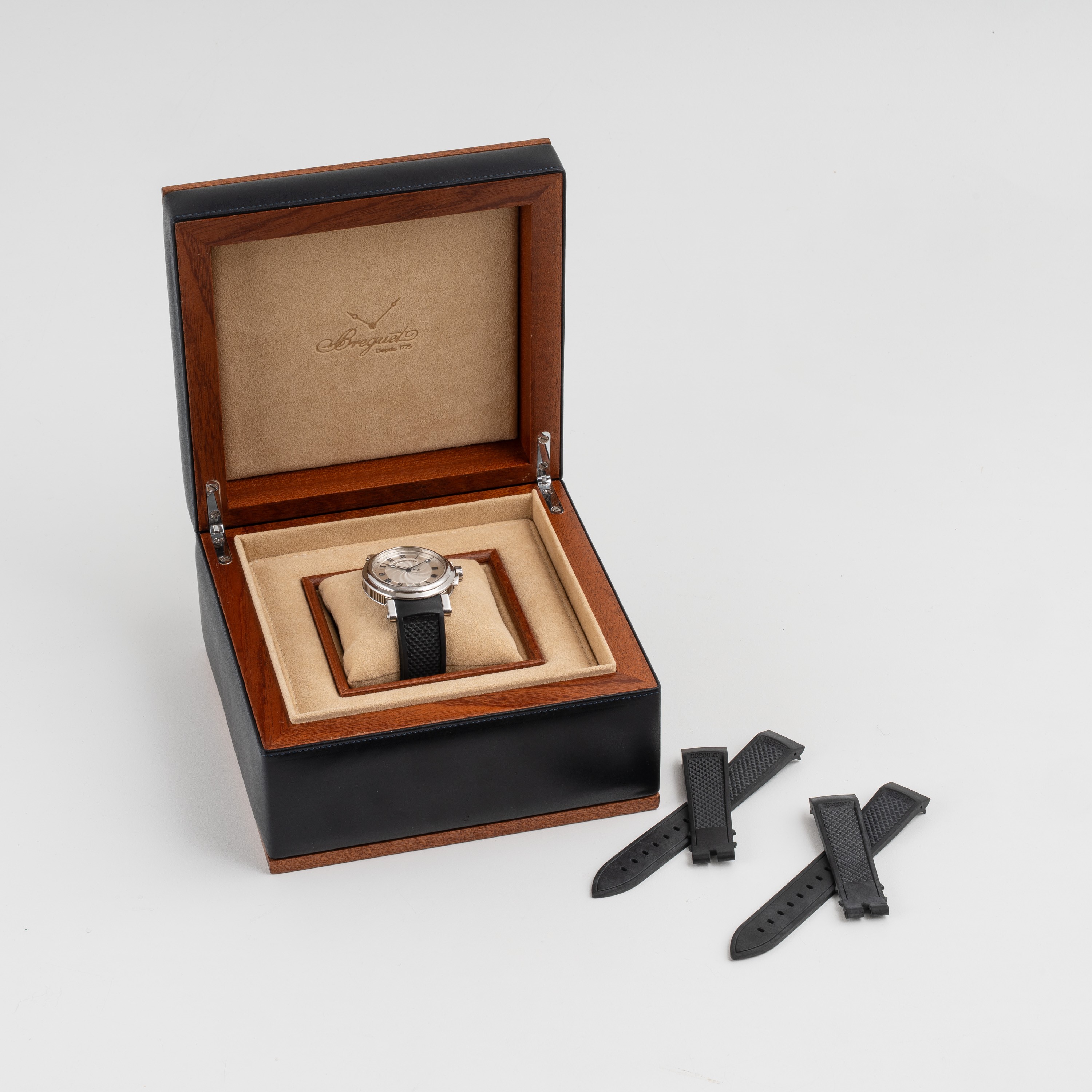 Breguet - Marine 5817 - Orologio solo tempo in acciaio con carica automatica, quadrante bitonale ...