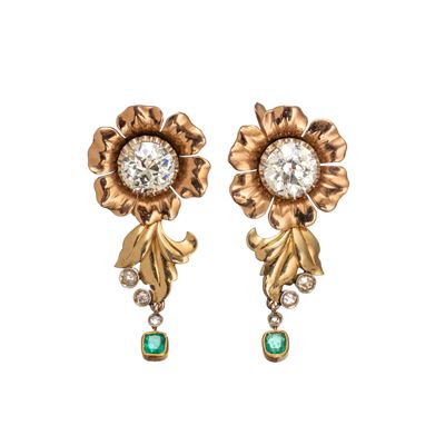 Orecchini in oro 18 kt (giallo e bianco) con diamanti e pendente staccabile con rosette
