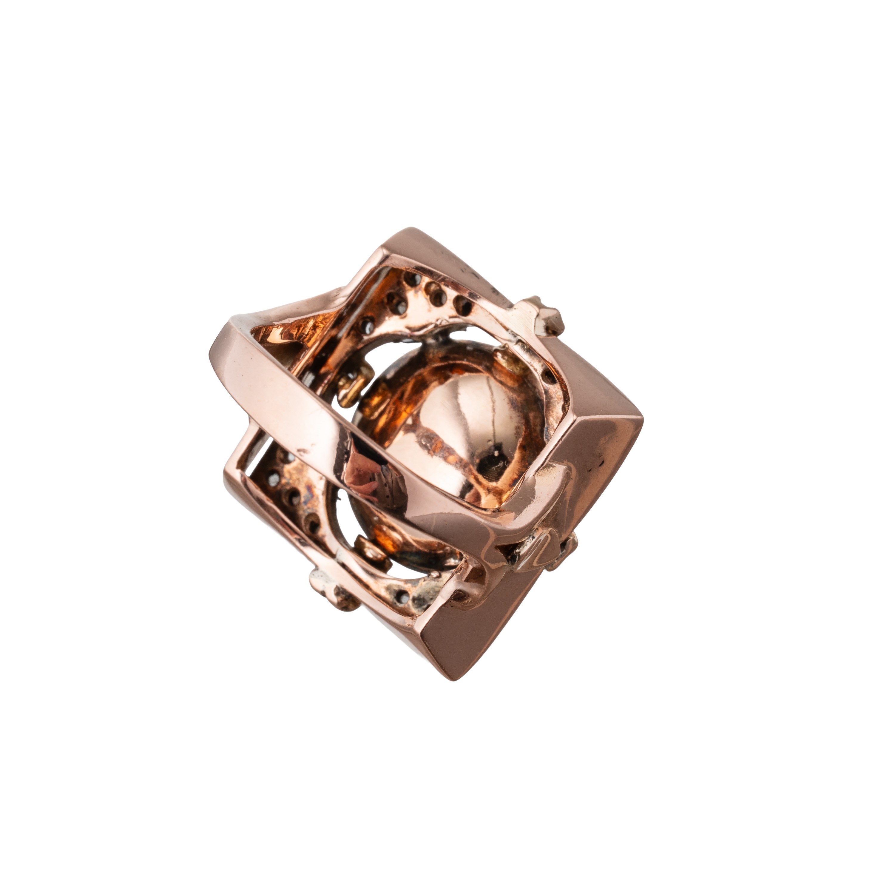 Anello in oro giallo 18 kt, argento, perla Mabé e diamanti