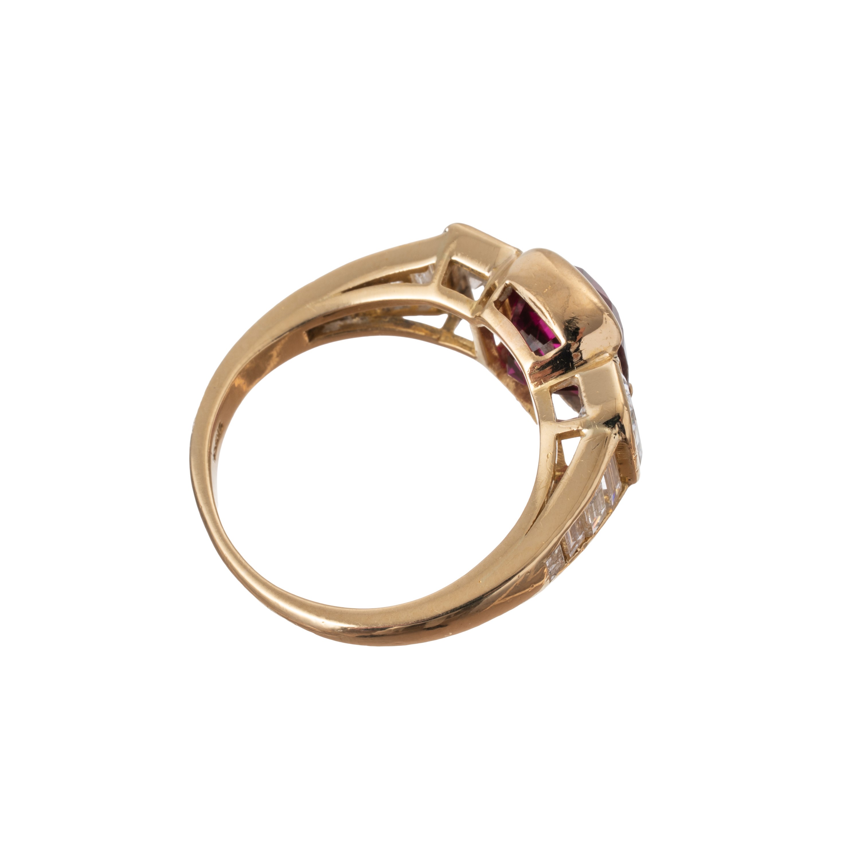Anello in oro giallo 18 k con rubino e diamanti, misura 53/13