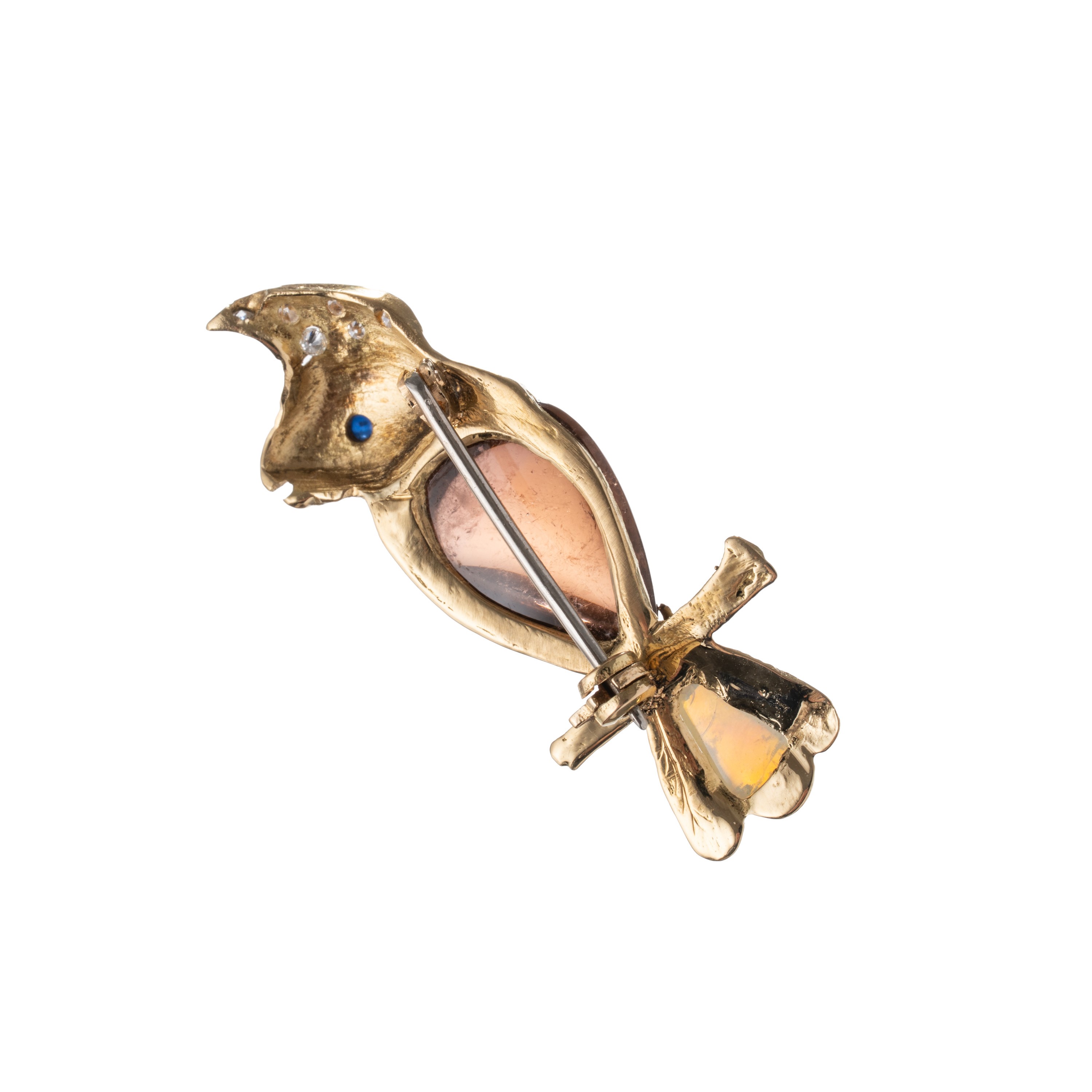 Spilla in oro giallo 18 kt a forma di pappagallino con tormalina cabochon, opale, zaffiro e brill...