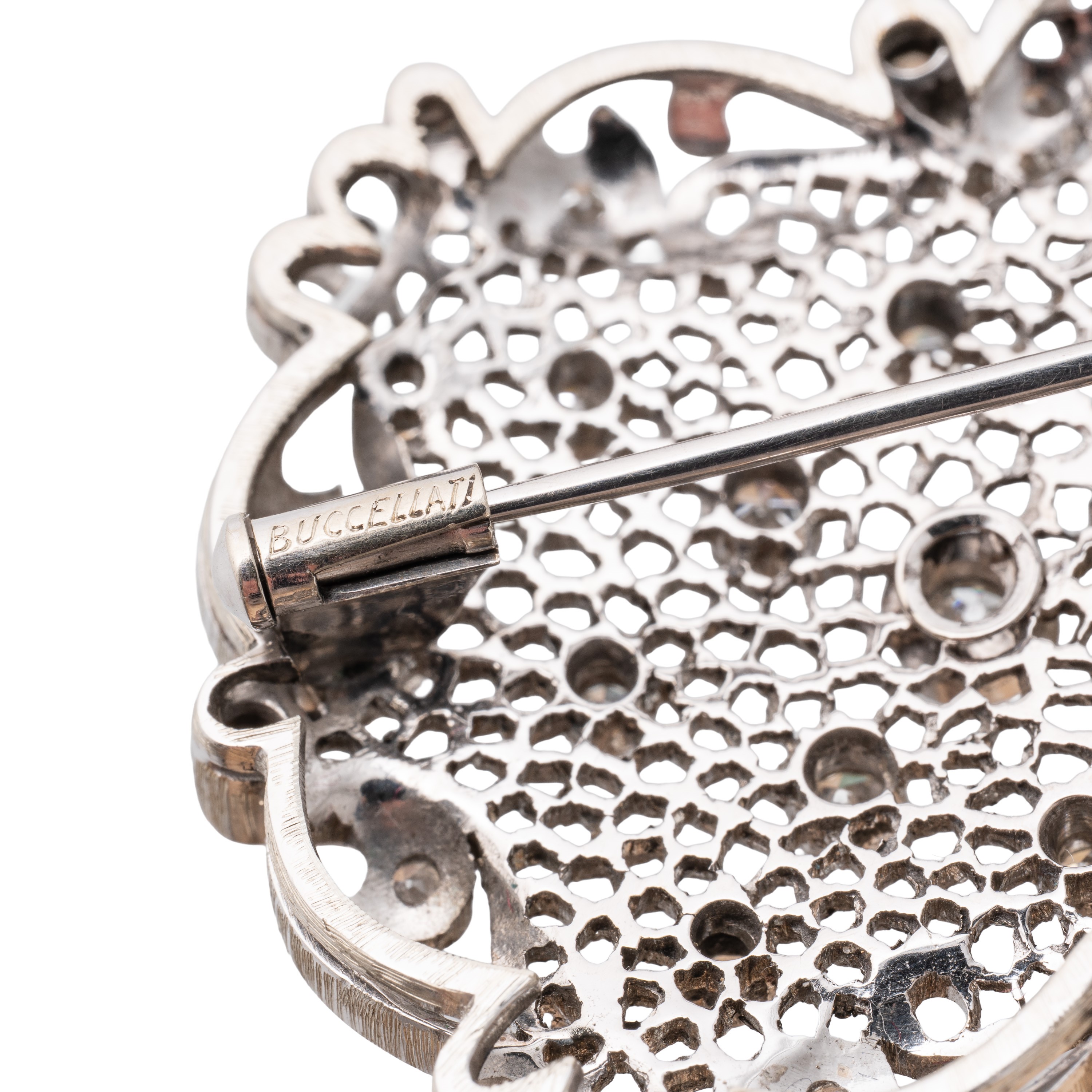M. Buccellati - Spilla in oro bianco 18 kt con diamanti